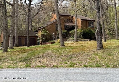 Homes For Sale - 2253 Skyline Drive<br/> Slatington, PA 18080