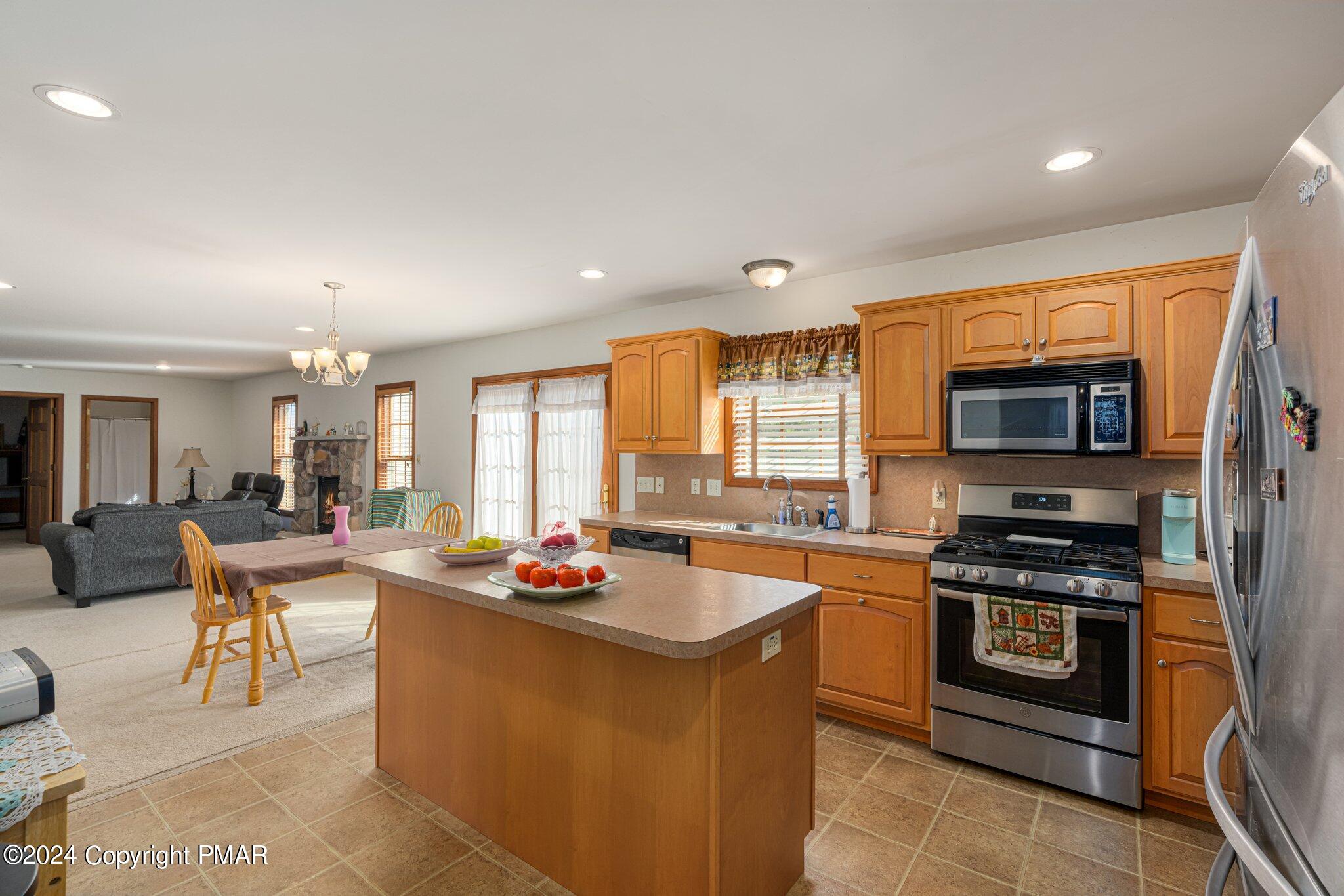 9 Farmstead Way, Mount Bethel, Pennsylvania image 20