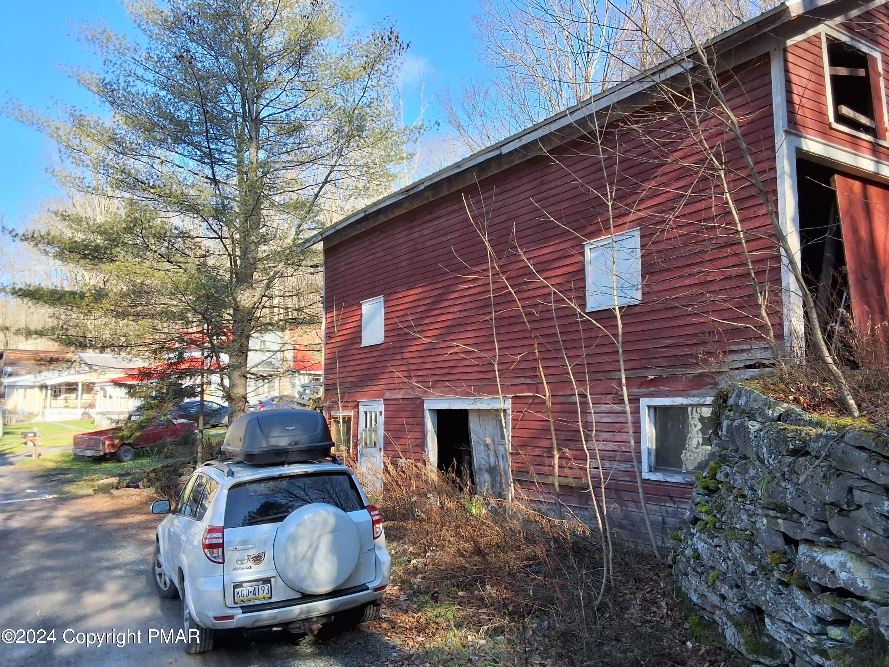 45 Grocery Hill Road, Equinunk, Pennsylvania image 38