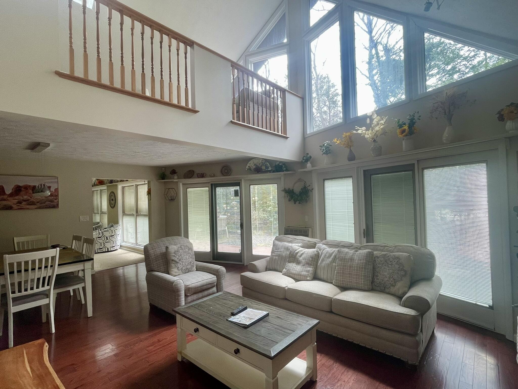 5144 Hounds Ear Road