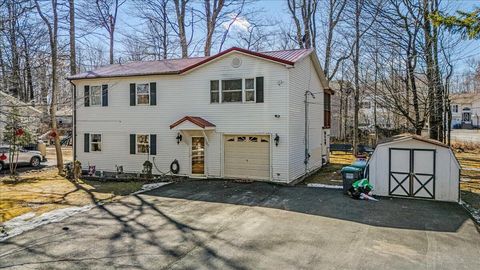 3106 Sycamore Pocono Summit PA 18346