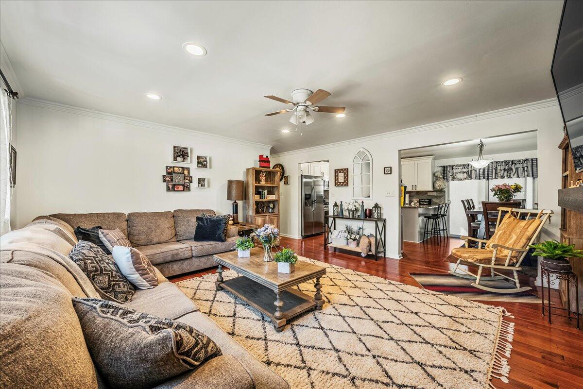 3106 Sycamore Ln, Pocono Summit, Pennsylvania image 4