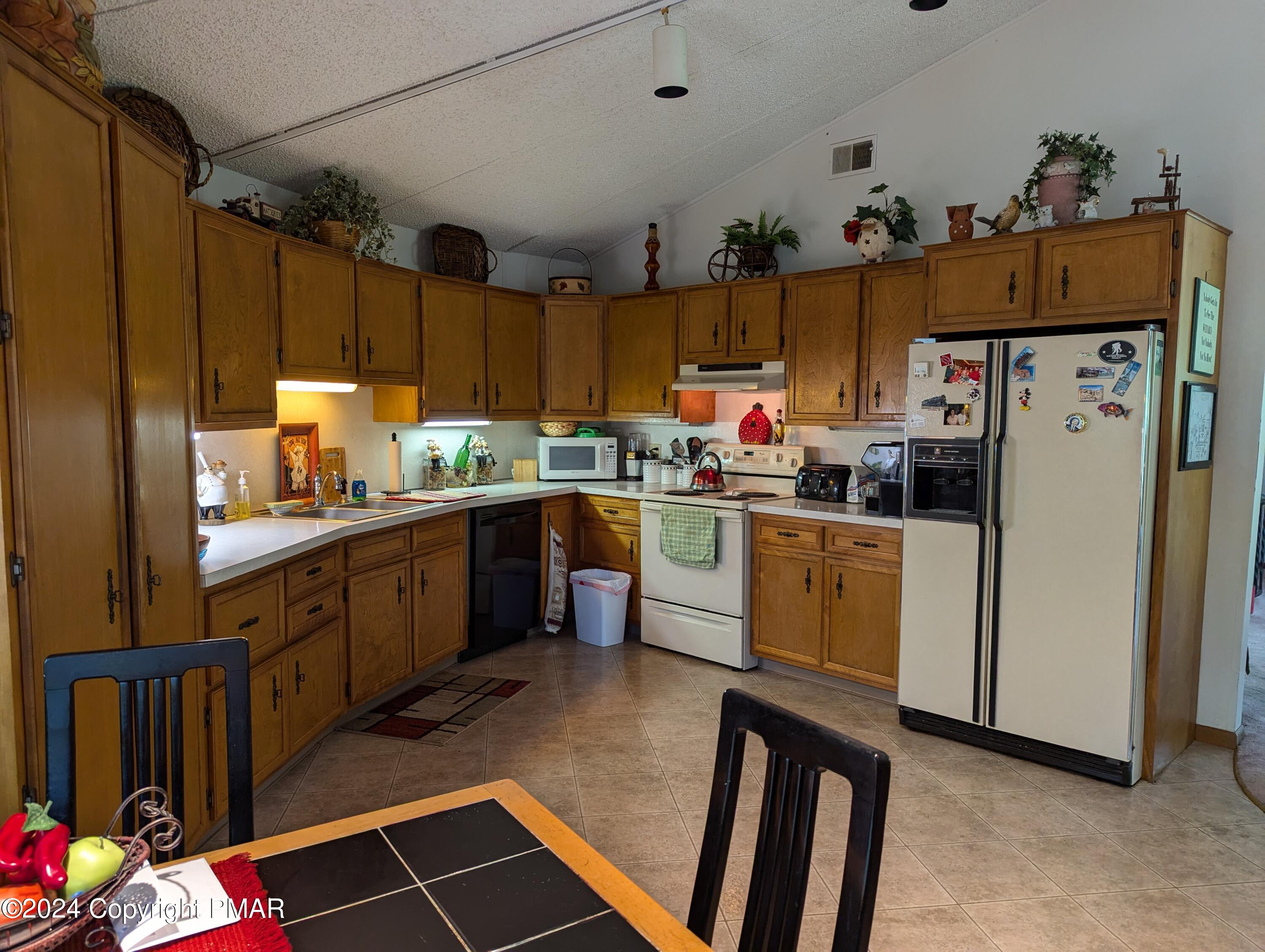6194 Decker Road, Bushkill, Pennsylvania image 8