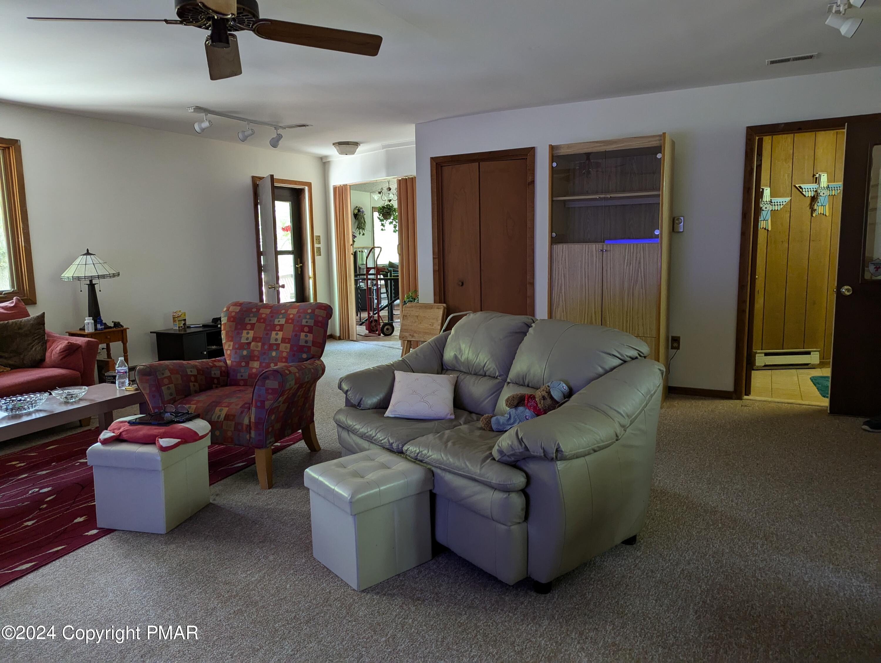 6194 Decker Road, Bushkill, Pennsylvania image 12