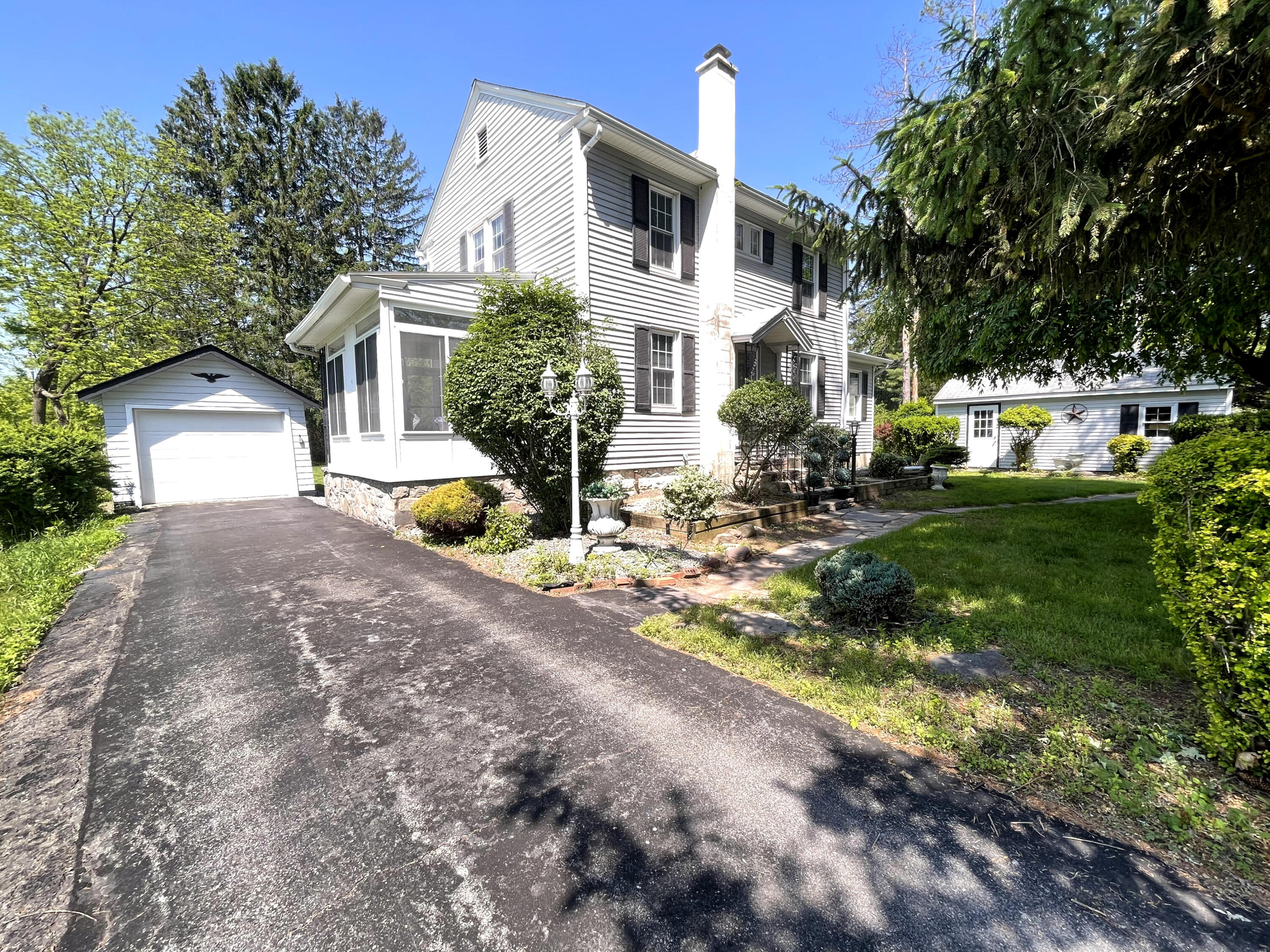 245 Learn Road, Tannersville, Pennsylvania image 1