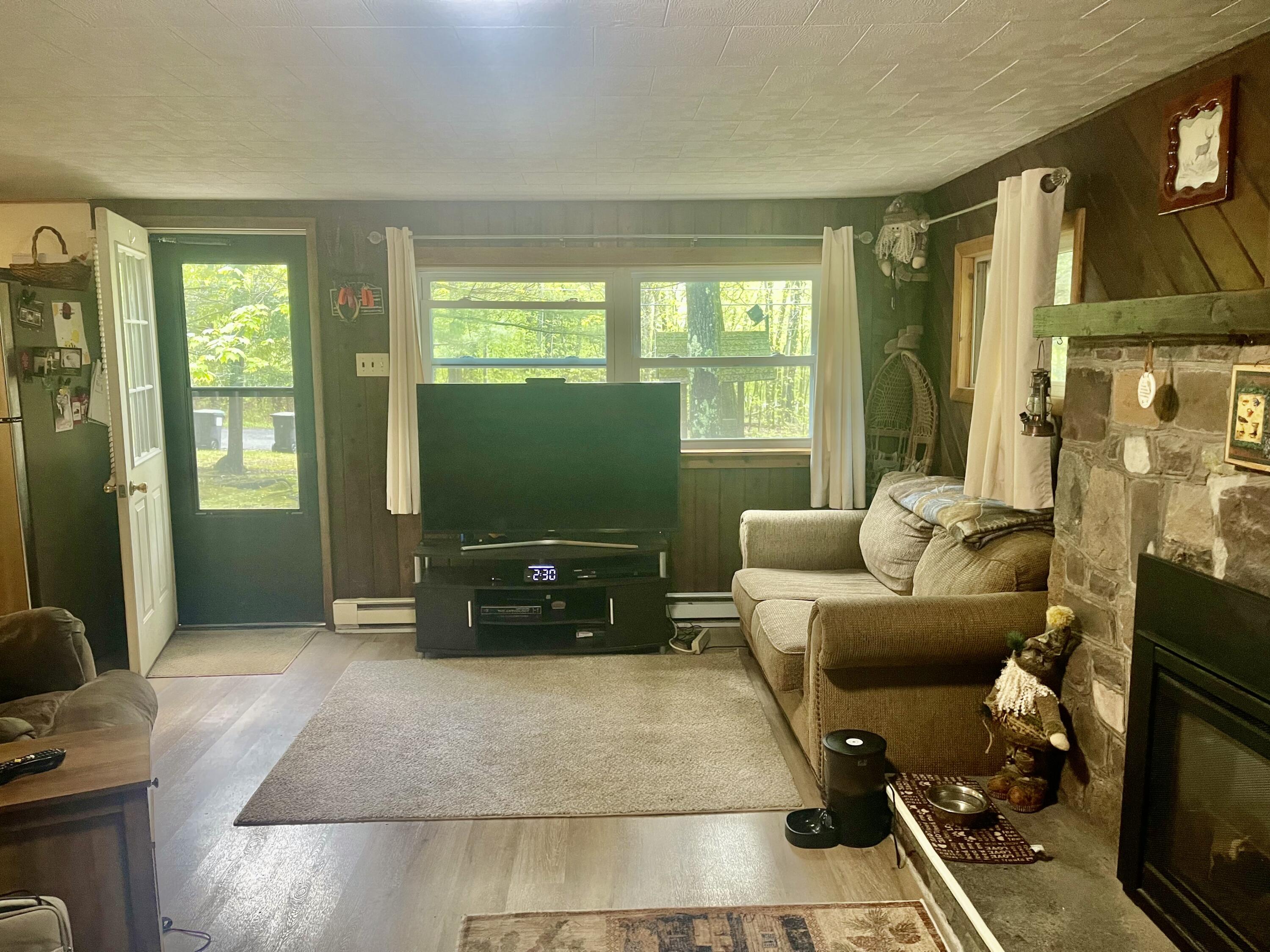 188 Cross Street, Pocono Lake, Pennsylvania image 11