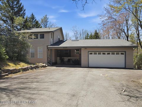1330 Hilltop Drive Long Pond PA 18334