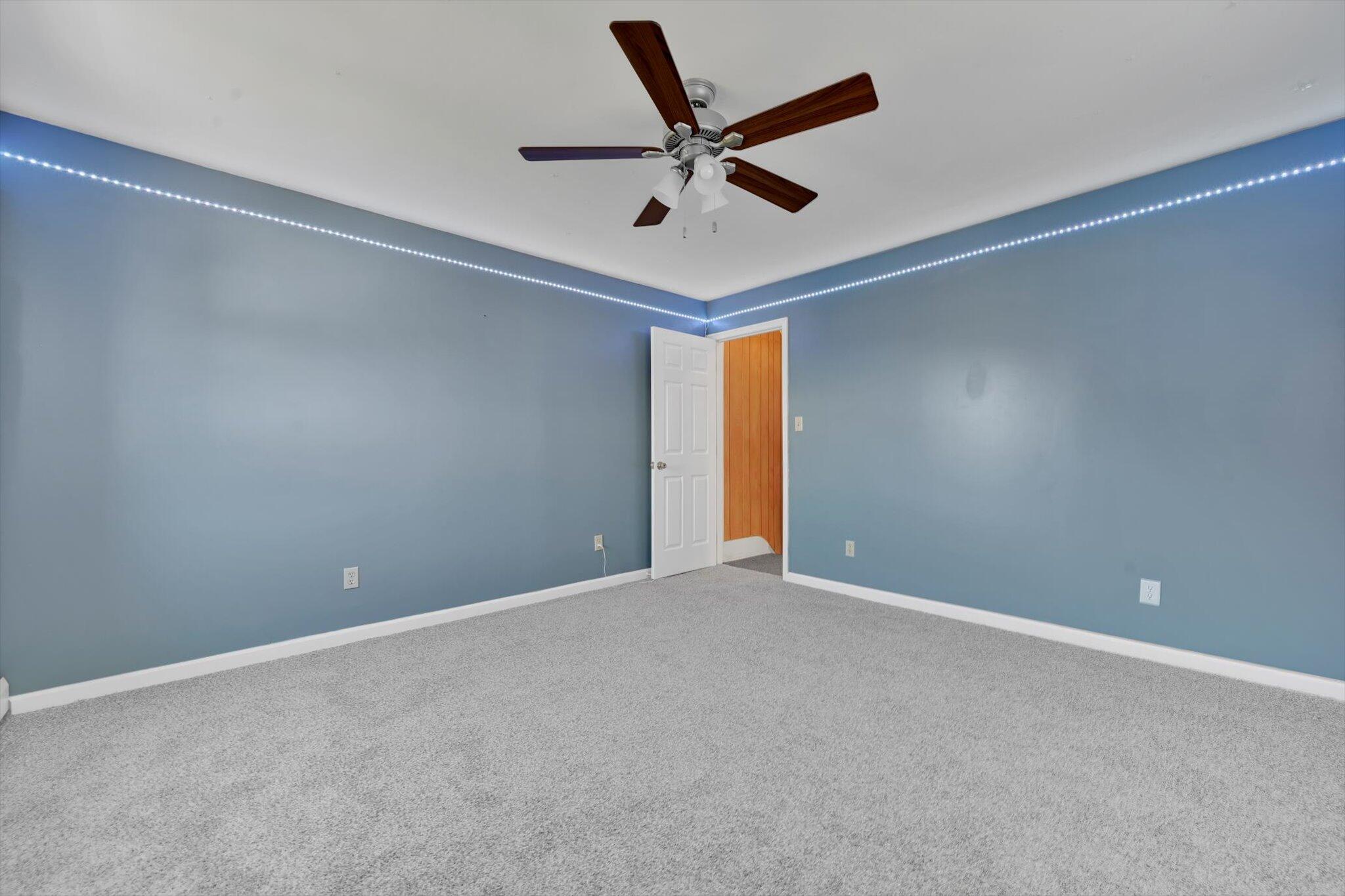 119 N Oak Street, Coal Township, Pennsylvania image 24