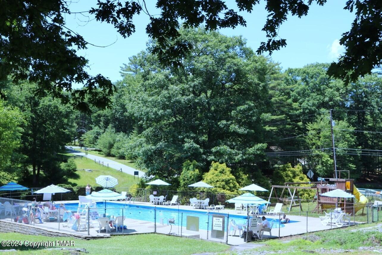 390 Creek Court, Hawley, Pennsylvania image 5