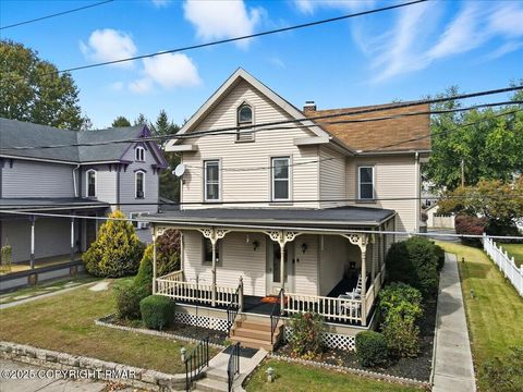 Homes For Sale - 818 Thomas Street<br/> Stroudsburg, PA 18360