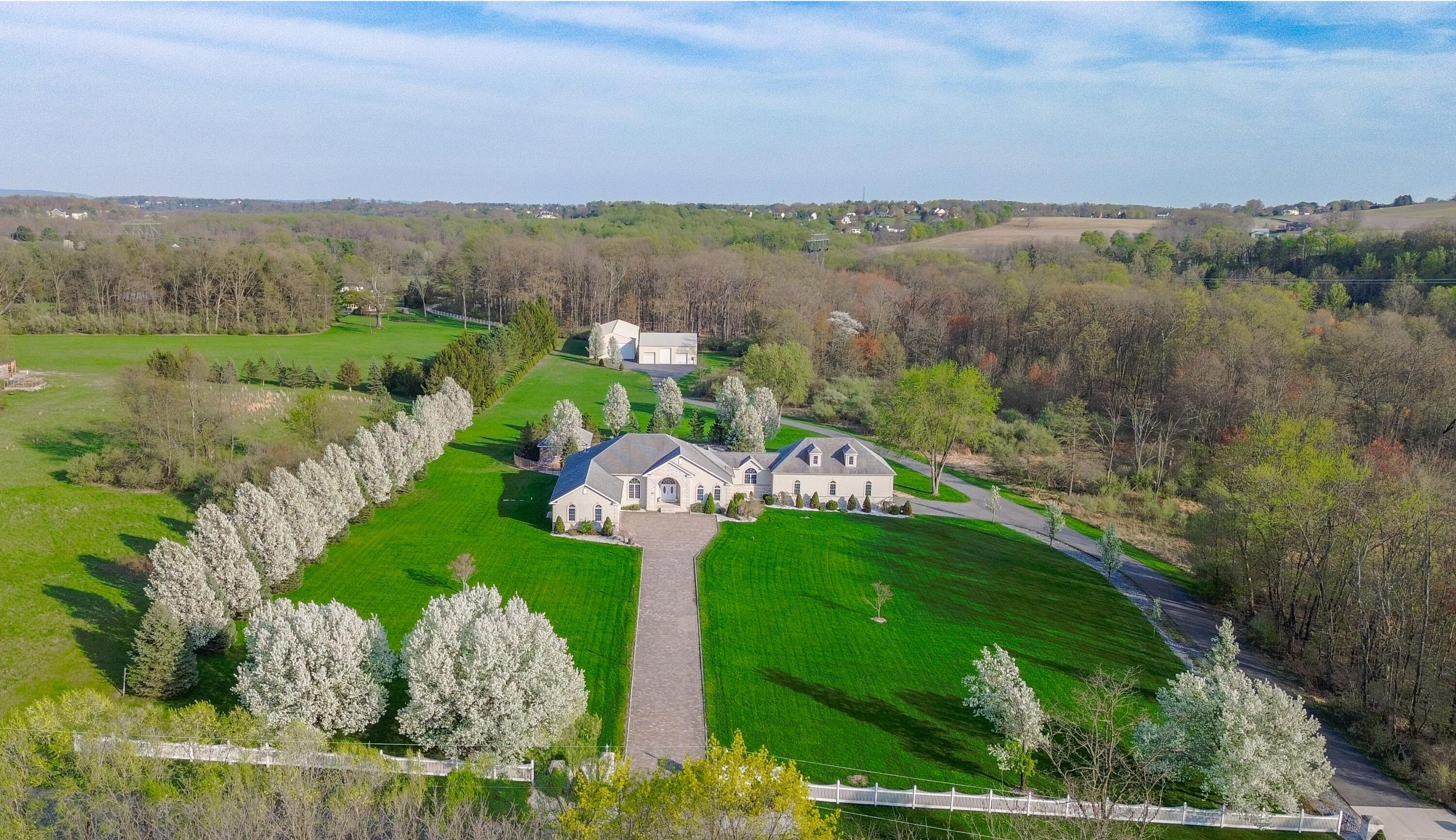 901 Meyer Road, Nazareth, Pennsylvania image 2