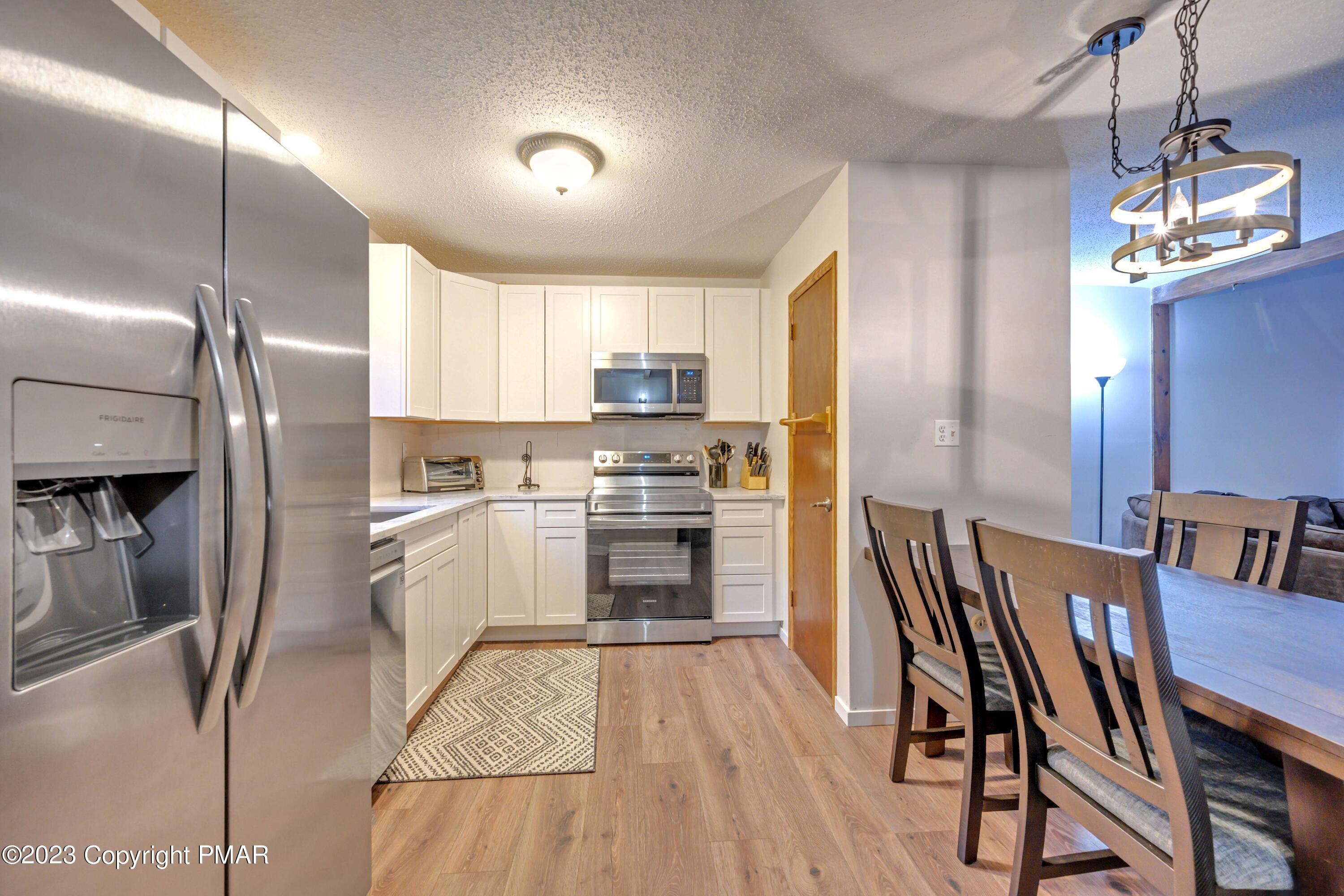 244 High Pass Way, Tannersville, Pennsylvania image 3