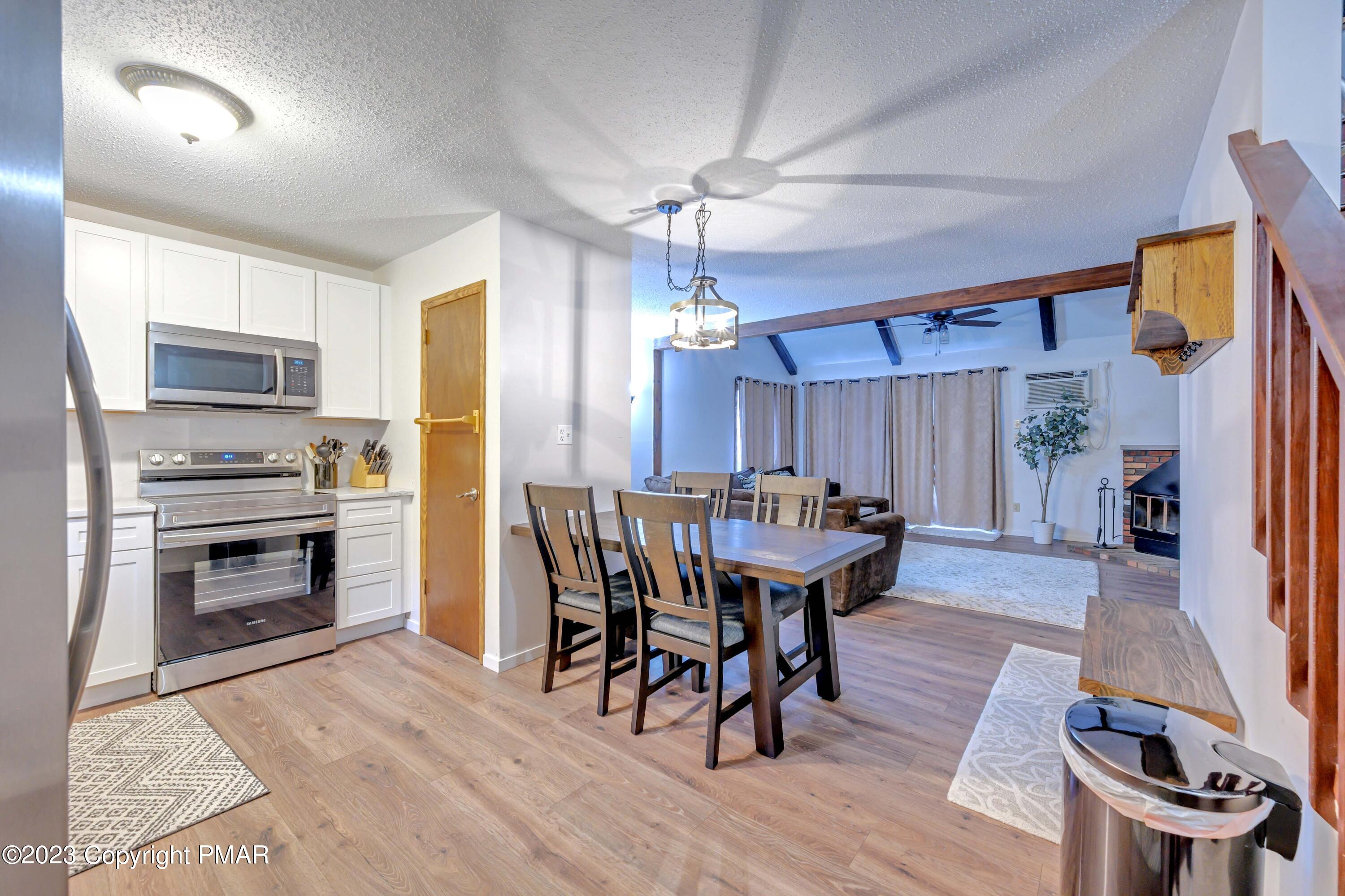 244 High Pass Way, Tannersville, Pennsylvania image 2