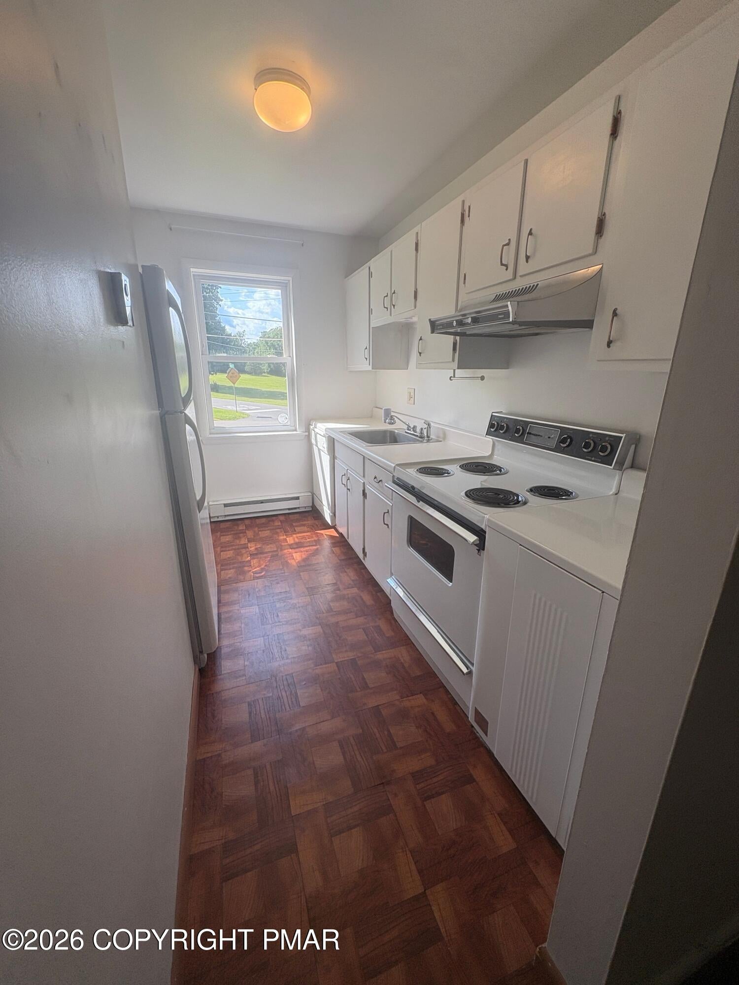 404 Woodcliffe Avenue