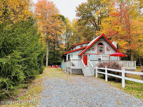 Homes For Sale - 7825 Lake Shore Drive<br/> Pocono Lake, PA 18347