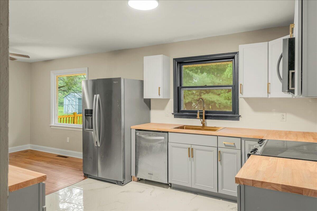 7136 Howel Terrace, Stroudsburg, Pennsylvania image 14
