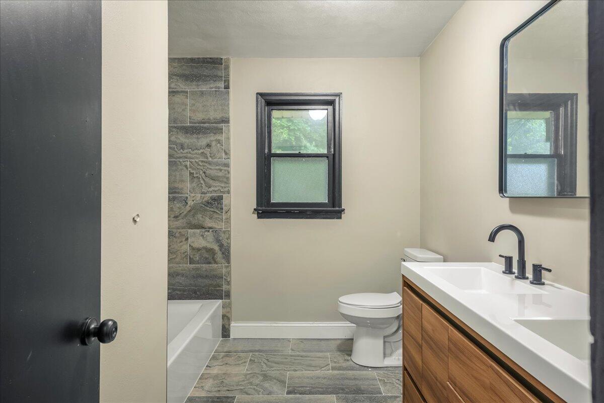 7136 Howel Terrace, Stroudsburg, Pennsylvania image 22