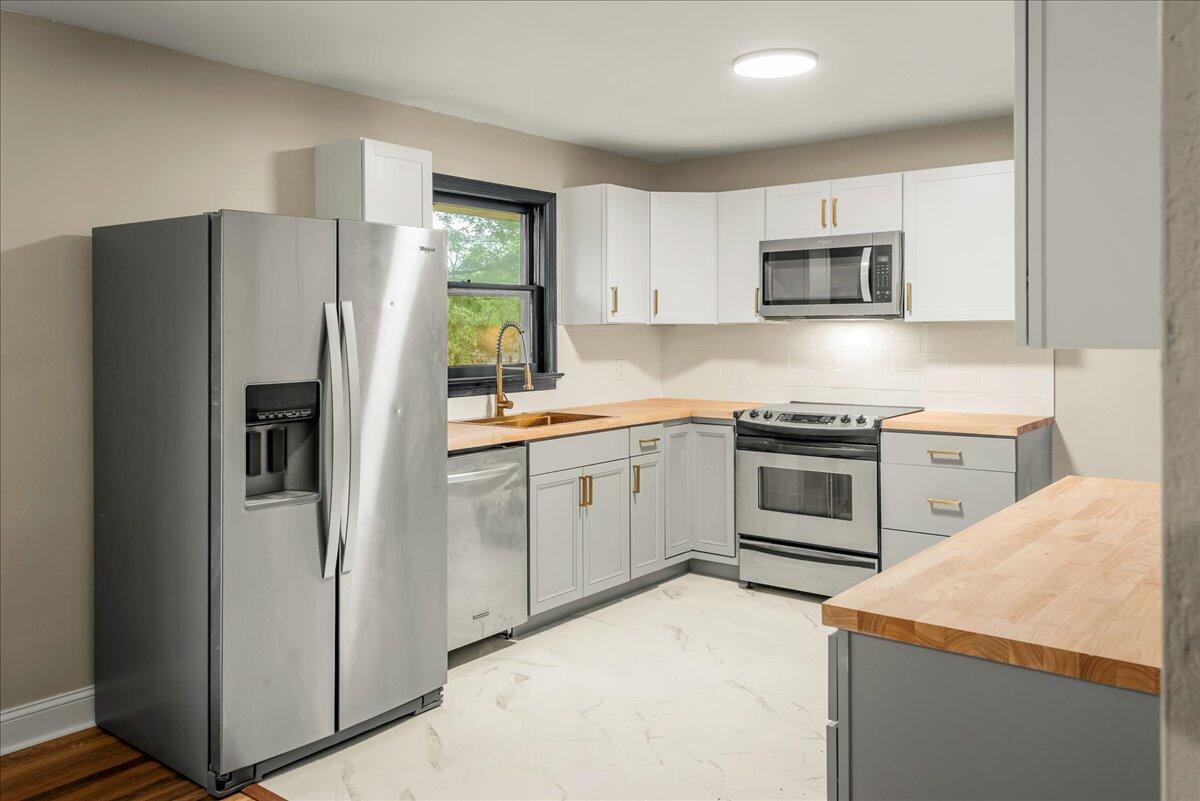 7136 Howel Terrace, Stroudsburg, Pennsylvania image 15