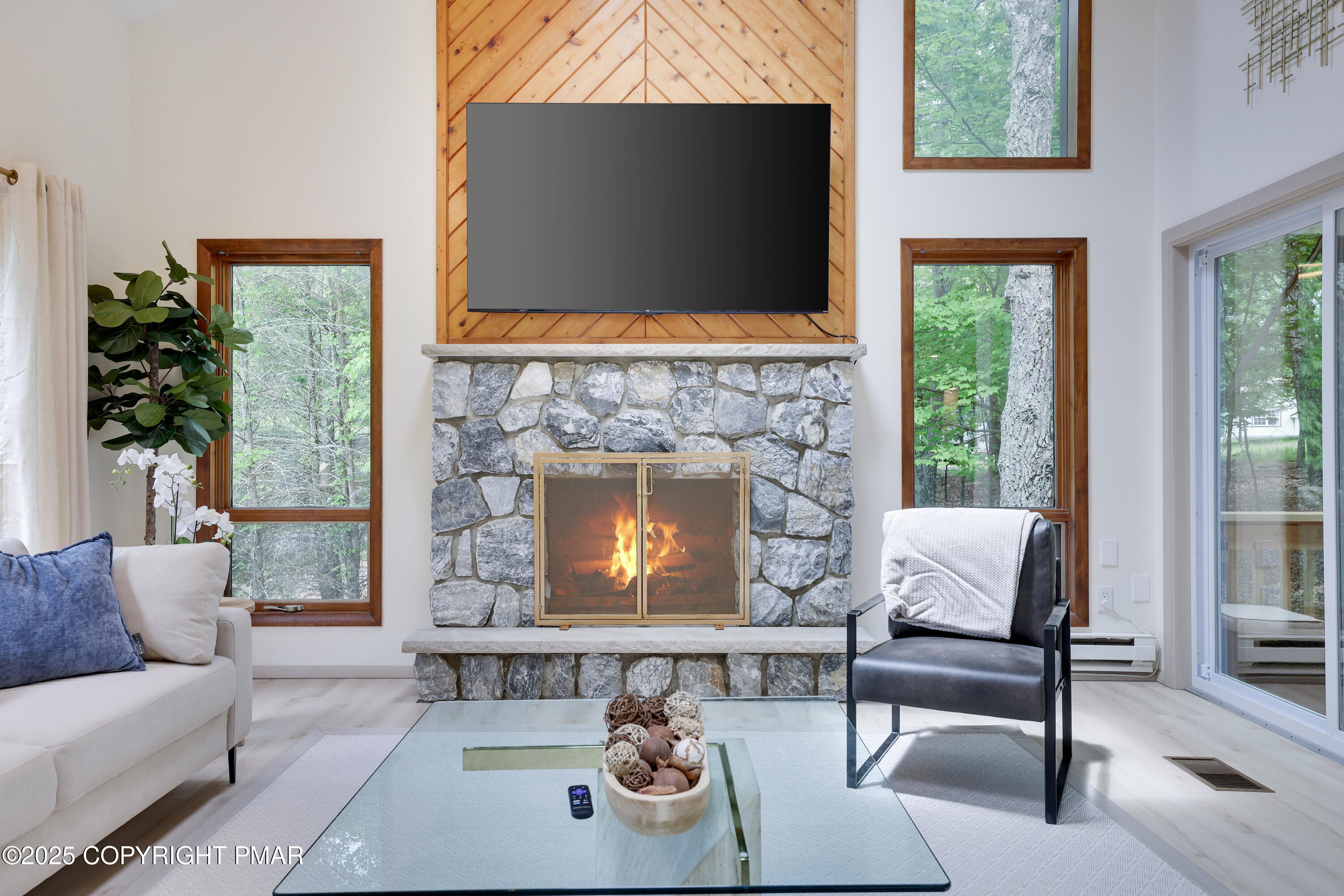 1250 Brentwood Drive