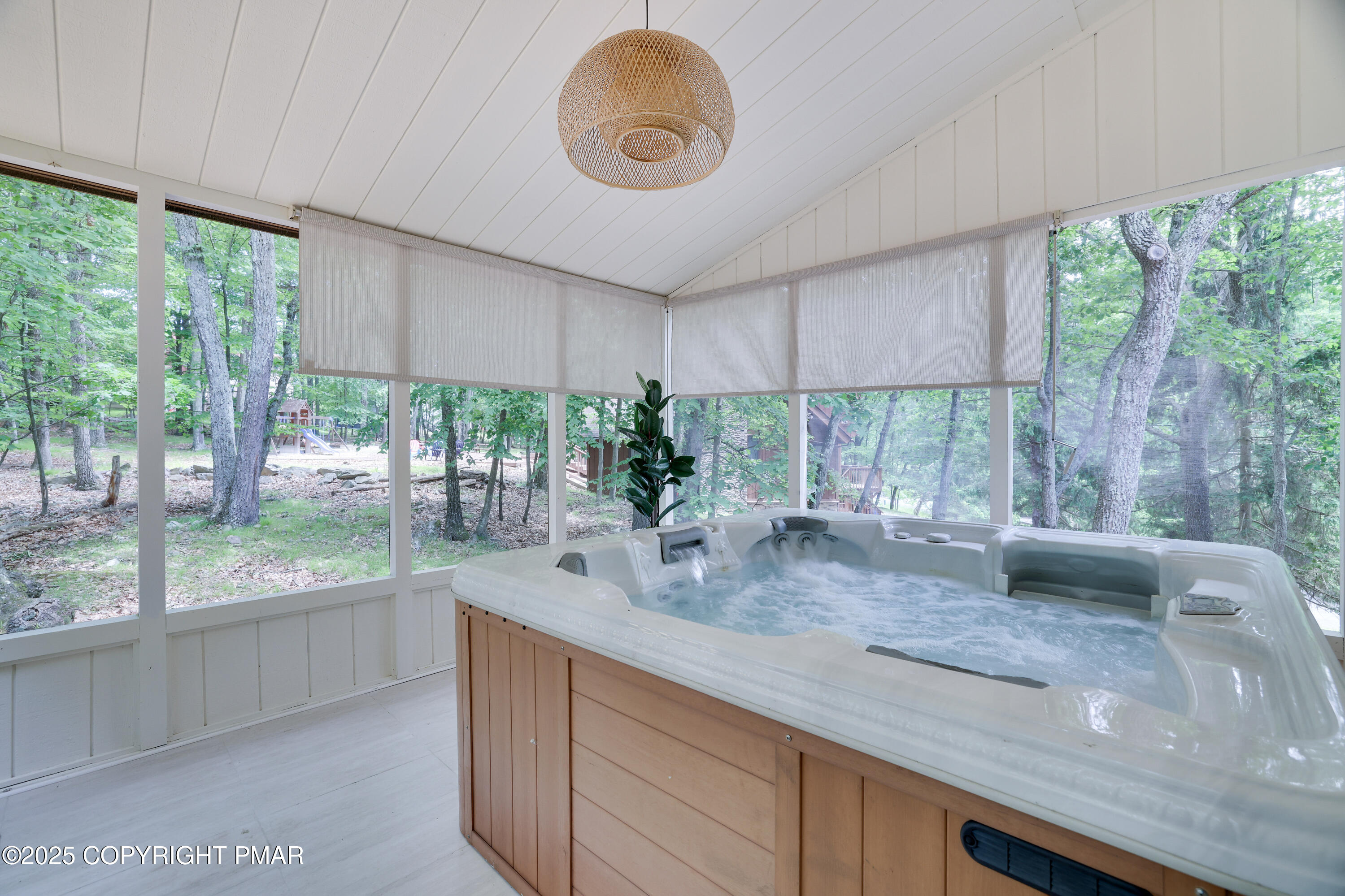 1250 Brentwood Drive