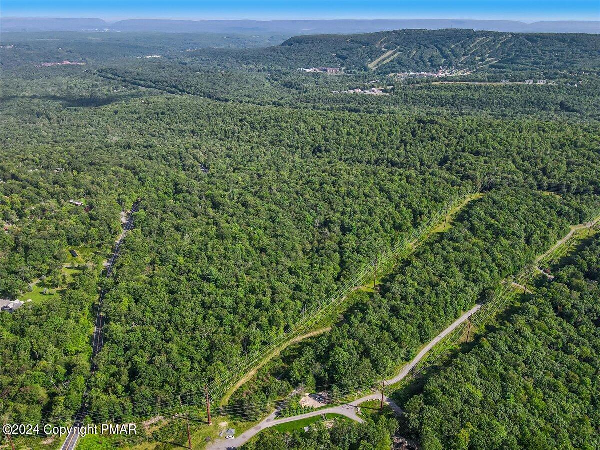 Sullivan Trail, Scotrun, Pennsylvania image 4