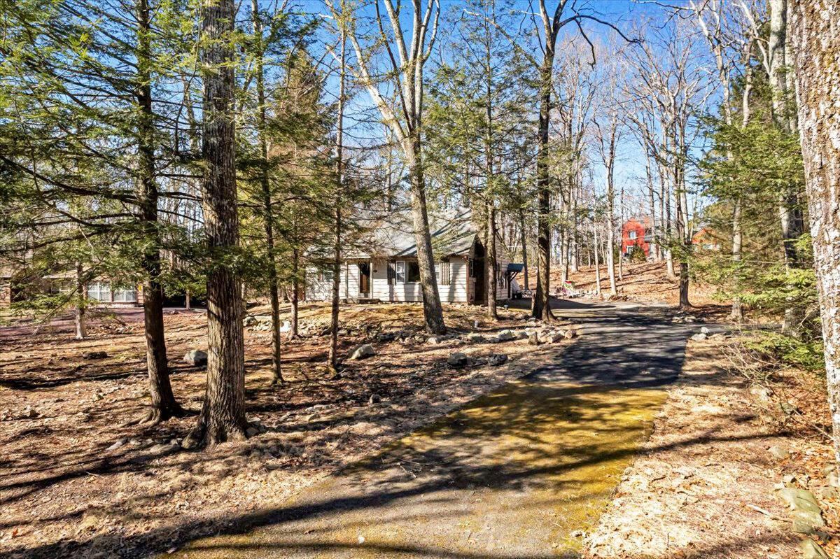 131 Crest Drive, Lake Harmony, Pennsylvania image 25