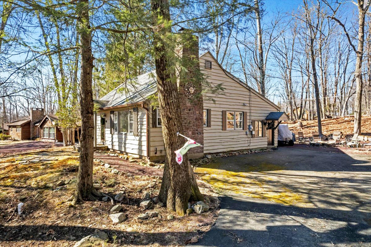 131 Crest Drive, Lake Harmony, Pennsylvania image 21