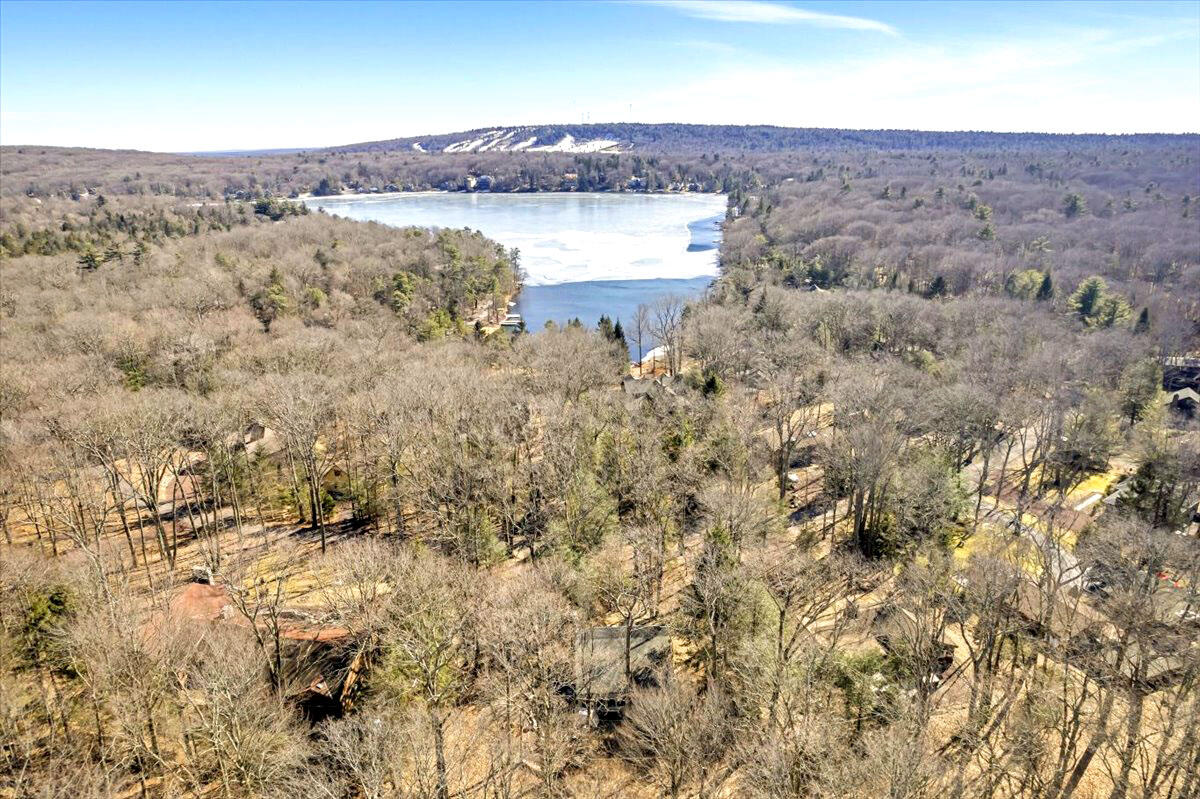 131 Crest Drive, Lake Harmony, Pennsylvania image 24