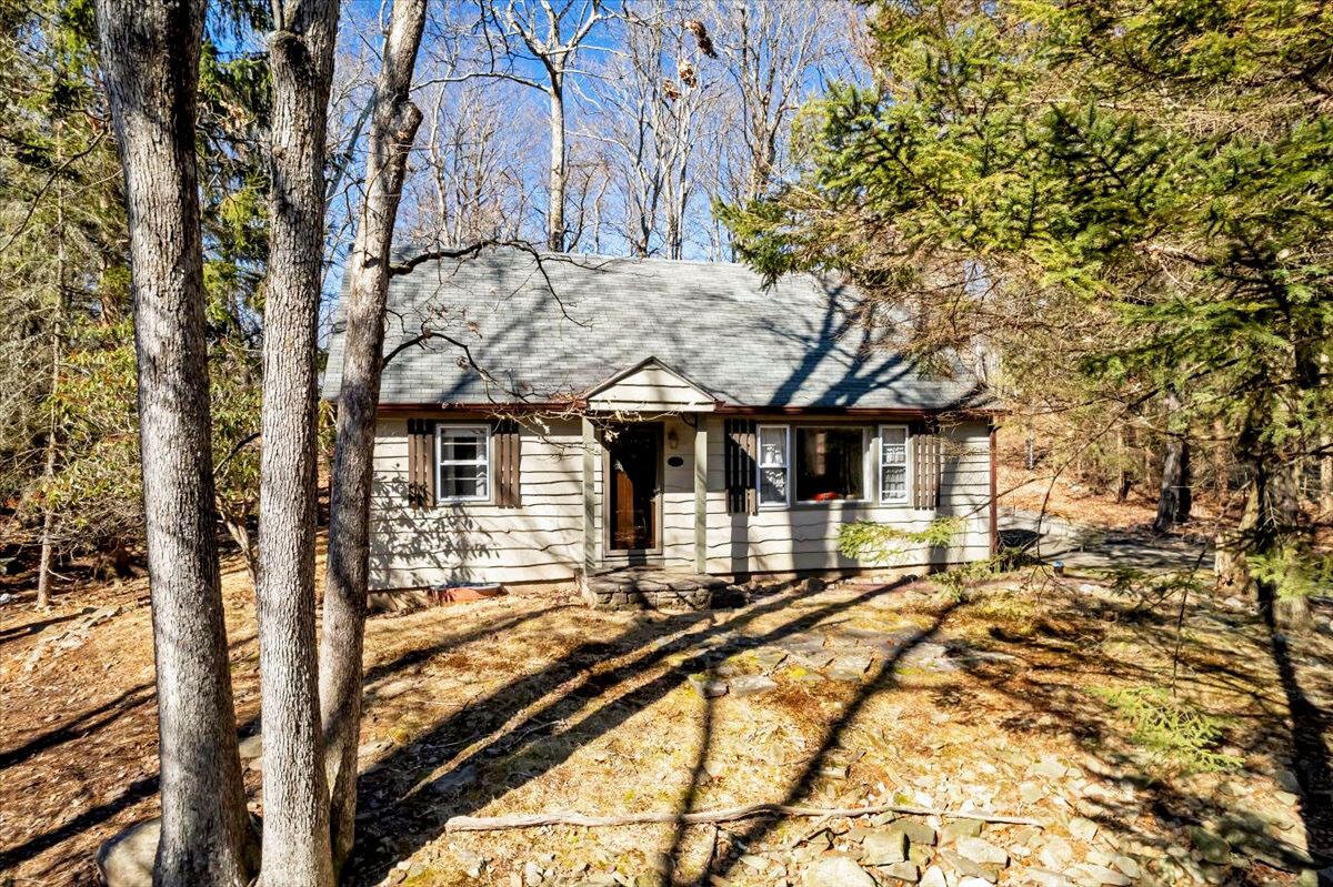 131 Crest Drive, Lake Harmony, Pennsylvania image 38