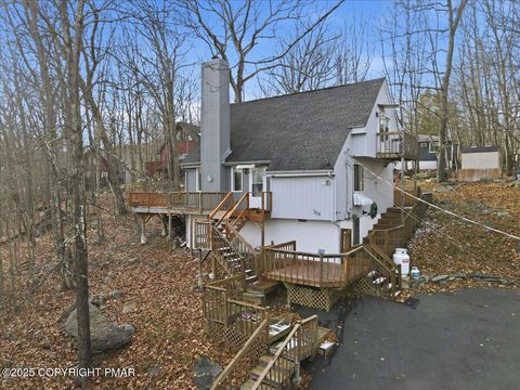 109 Saunders Drive Bushkill PA 18324