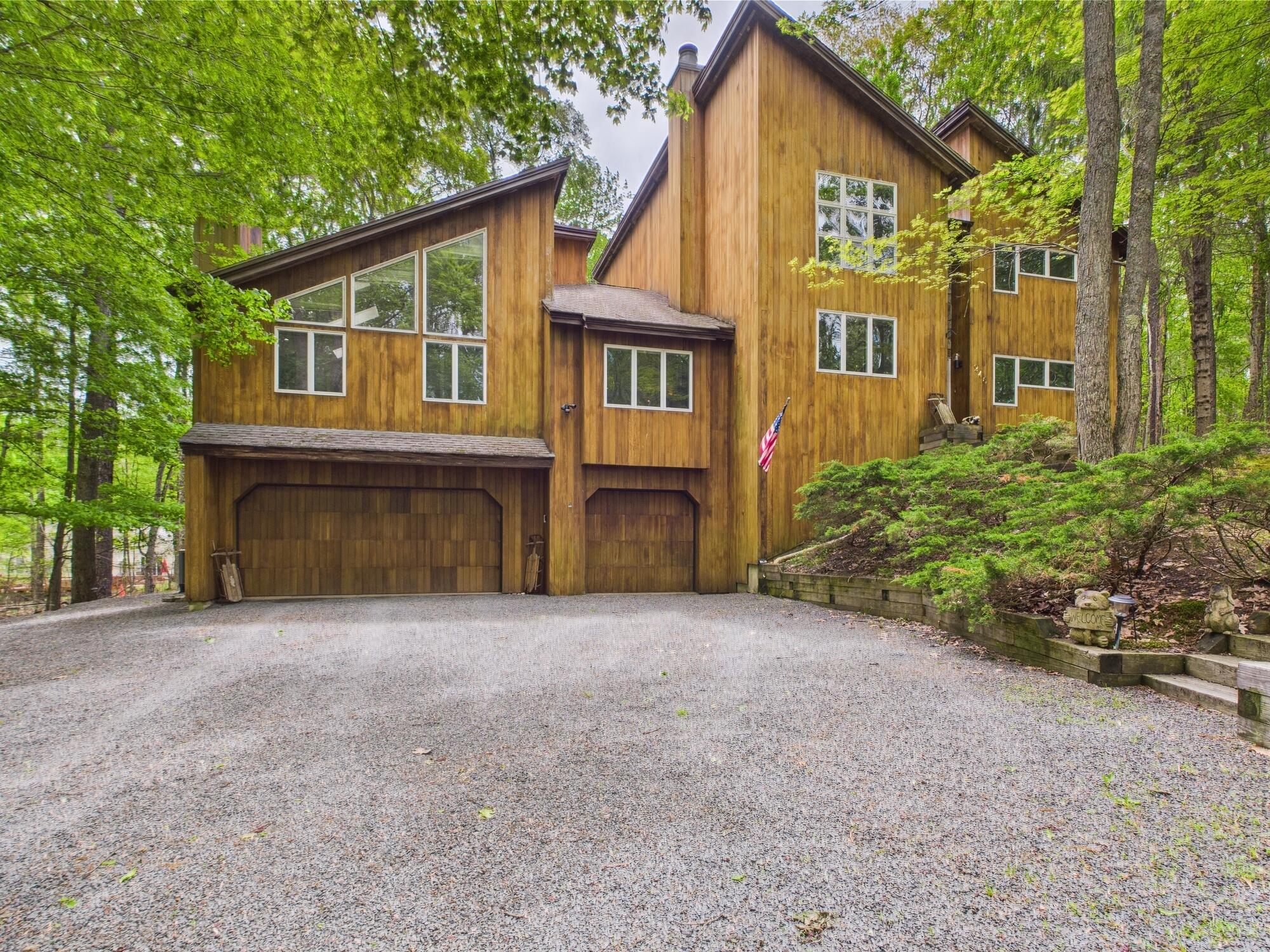 246 White Pine Drive, Pocono Lake, Pennsylvania image 2