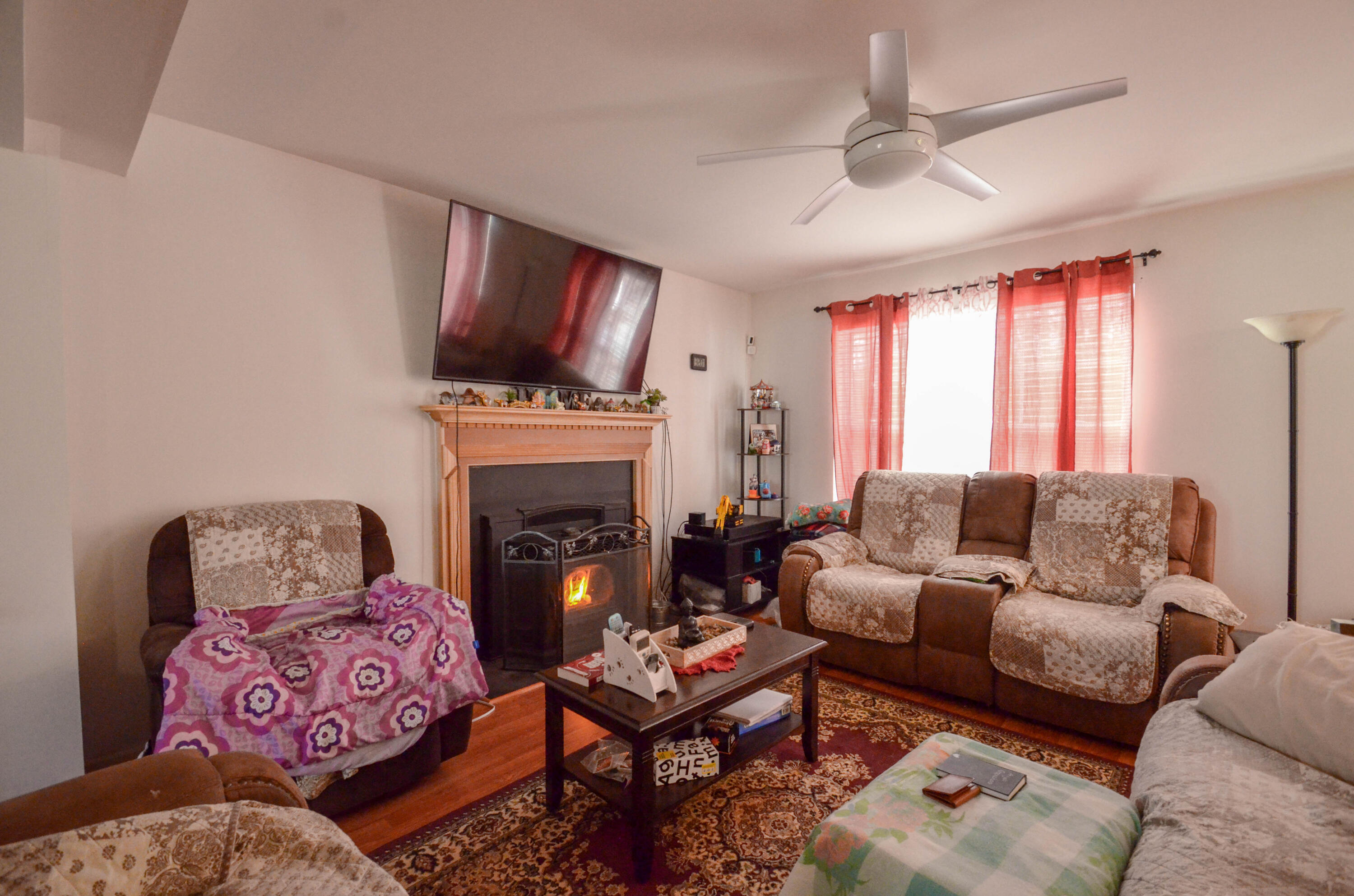 2138 Bedford Drive, Bushkill, Pennsylvania image 2