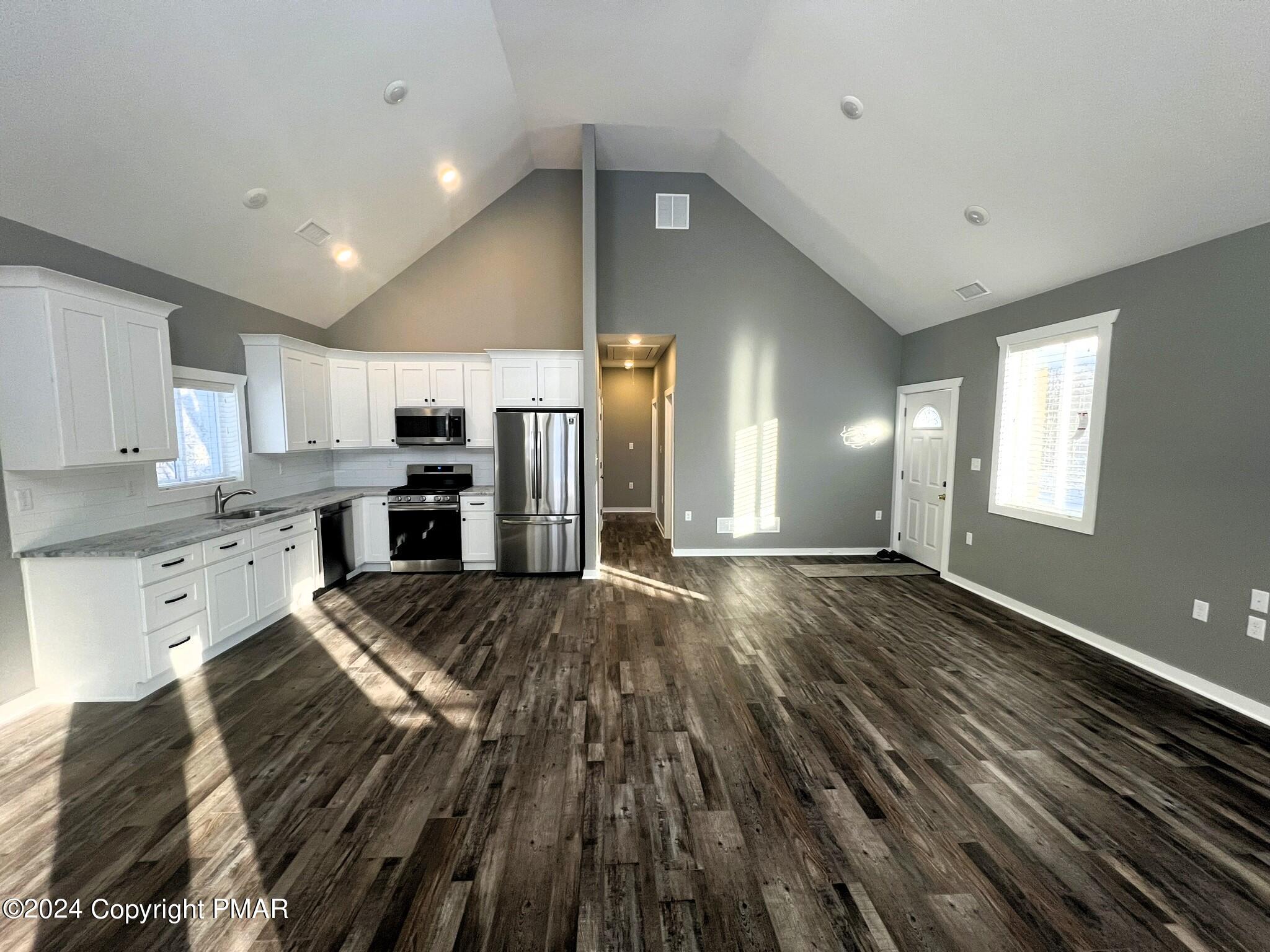 B822 Old Stage Road, Albrightsville, Pennsylvania image 6