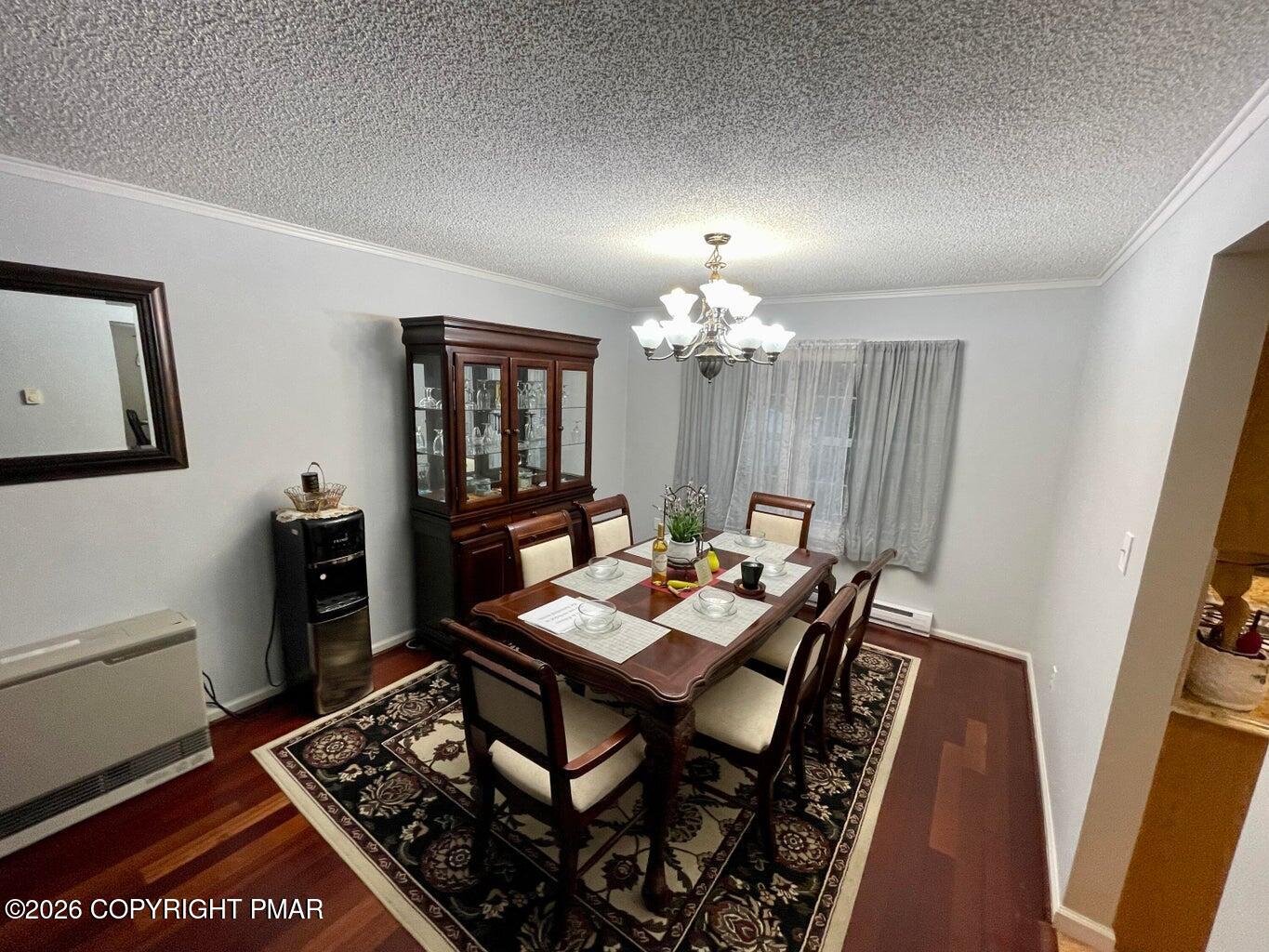 2105 Larkspur Lane