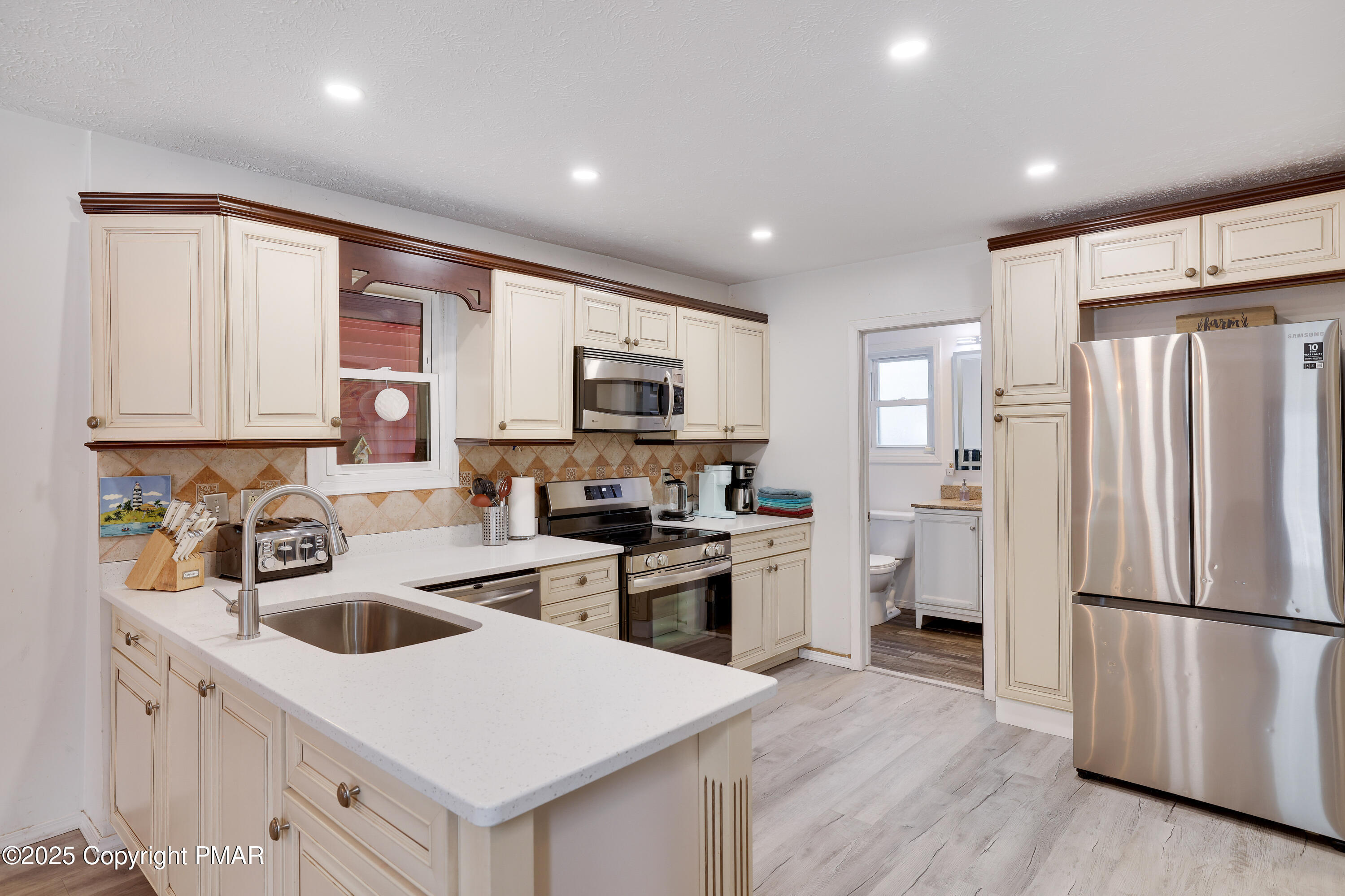 164 Iroquois Trail, Long Pond, Pennsylvania image 11