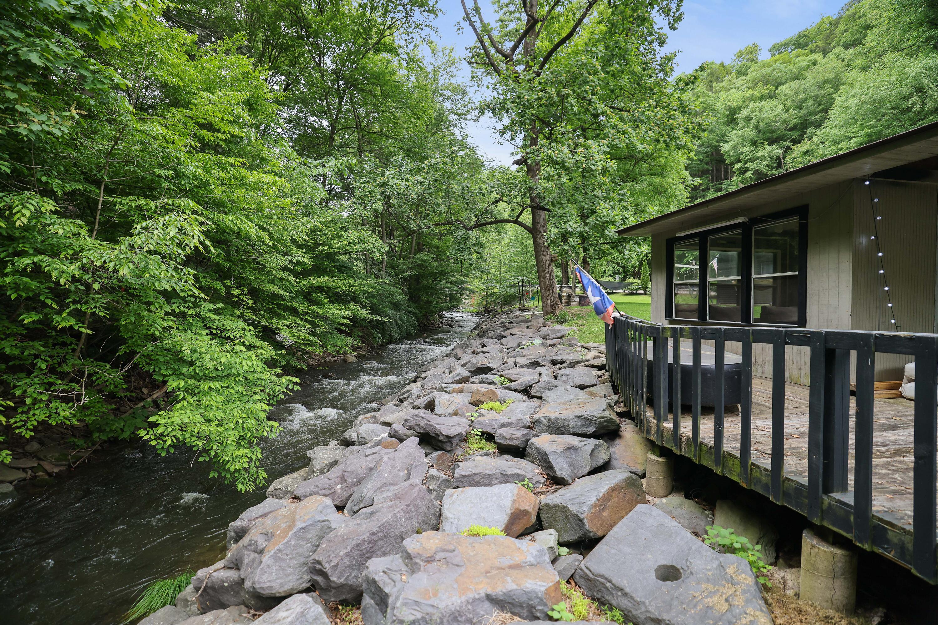 522 Sutton Creek Road, Harding, Pennsylvania image 11