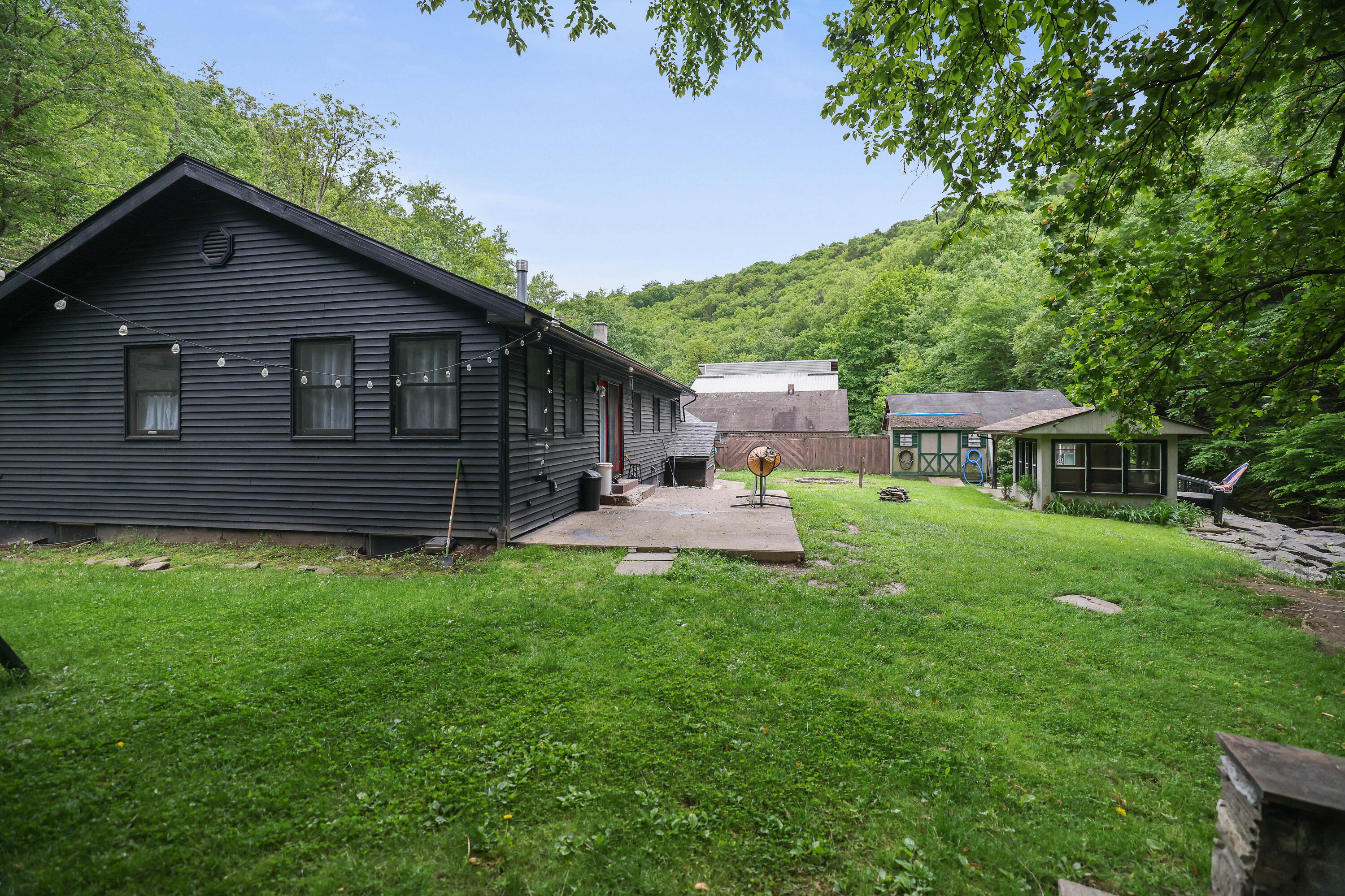 522 Sutton Creek Road, Harding, Pennsylvania image 9