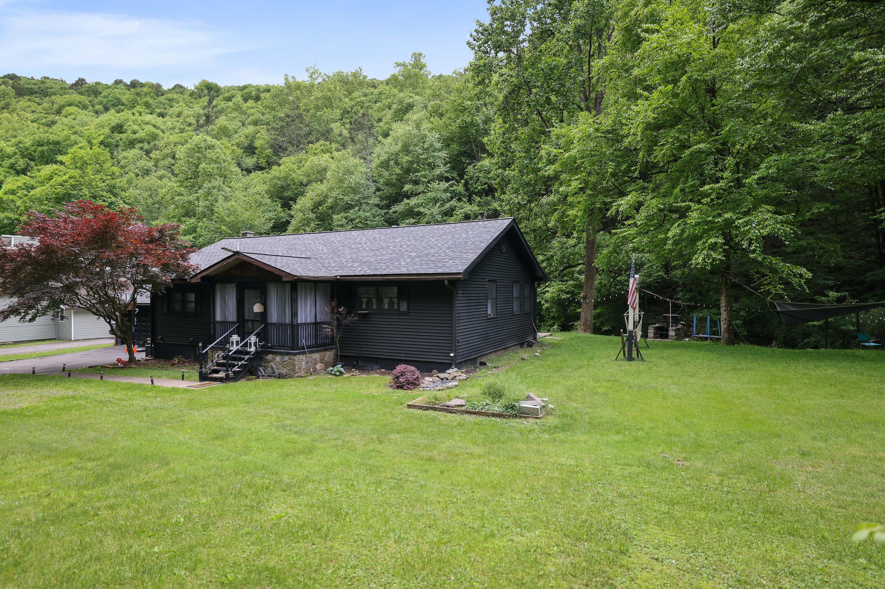 522 Sutton Creek Road, Harding, Pennsylvania image 2