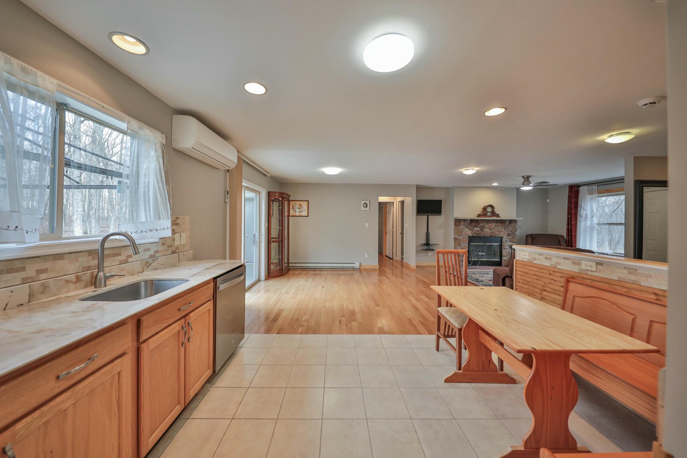 102 Oak Ridge Court, Hawley, Pennsylvania image 10
