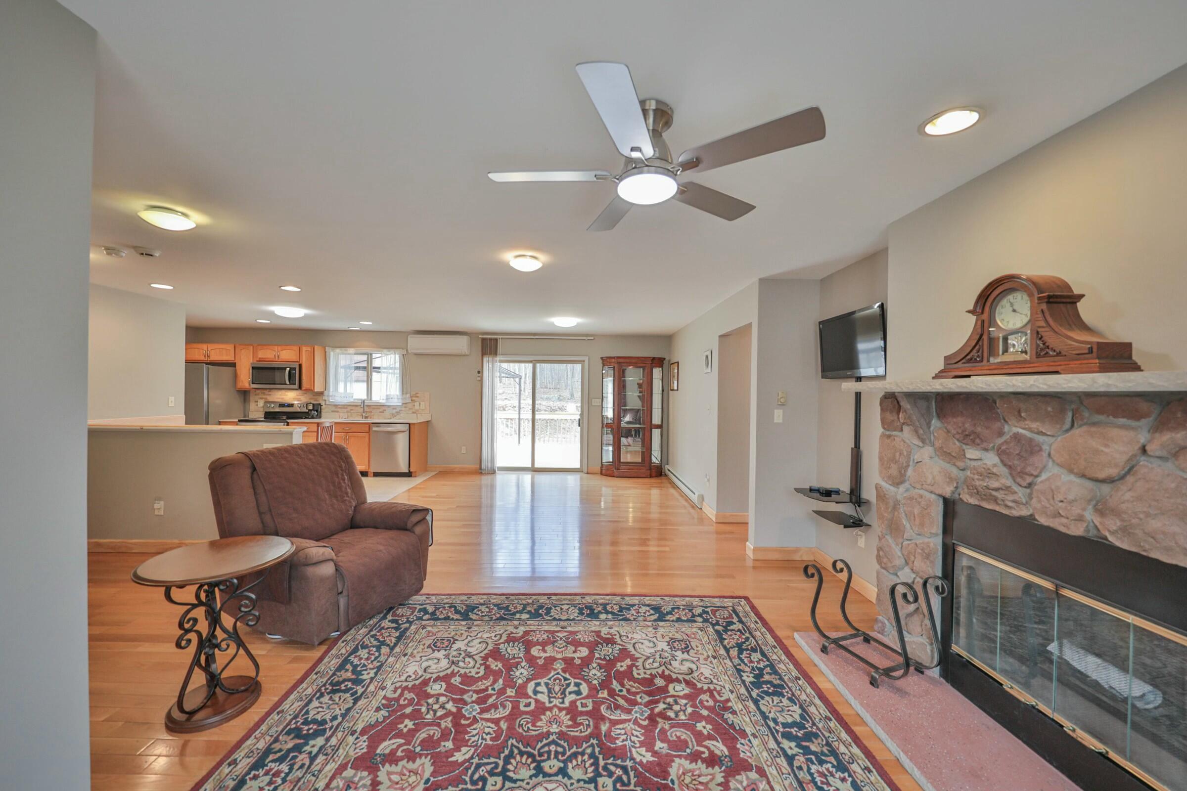 102 Oak Ridge Court, Hawley, Pennsylvania image 4