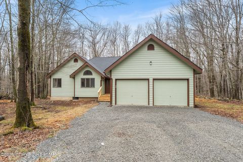 34 Lehigh River Drive S Clifton Township PA 18424