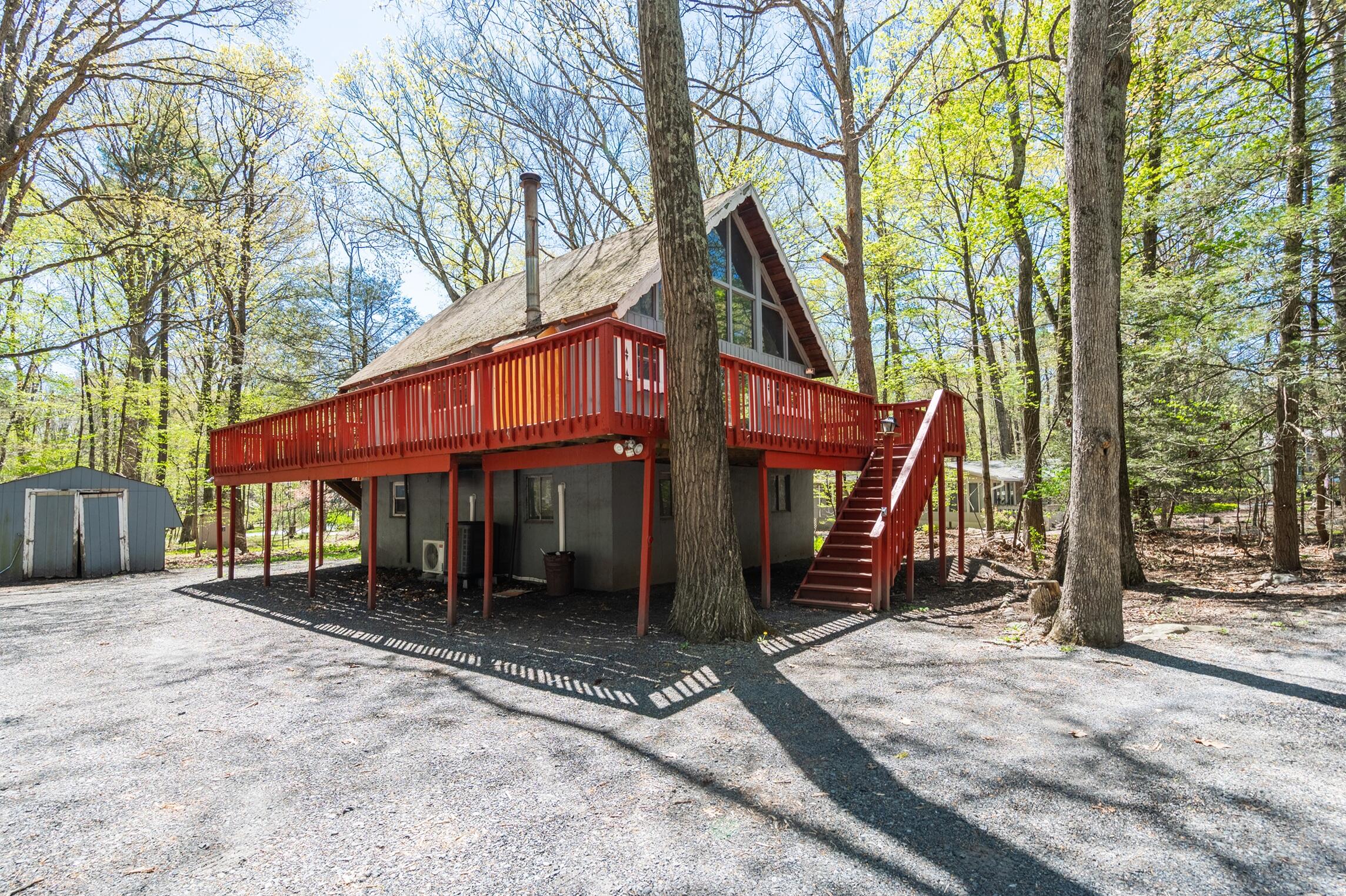 2510 Penn Hills Drive, Bartonsville, Pennsylvania image 2