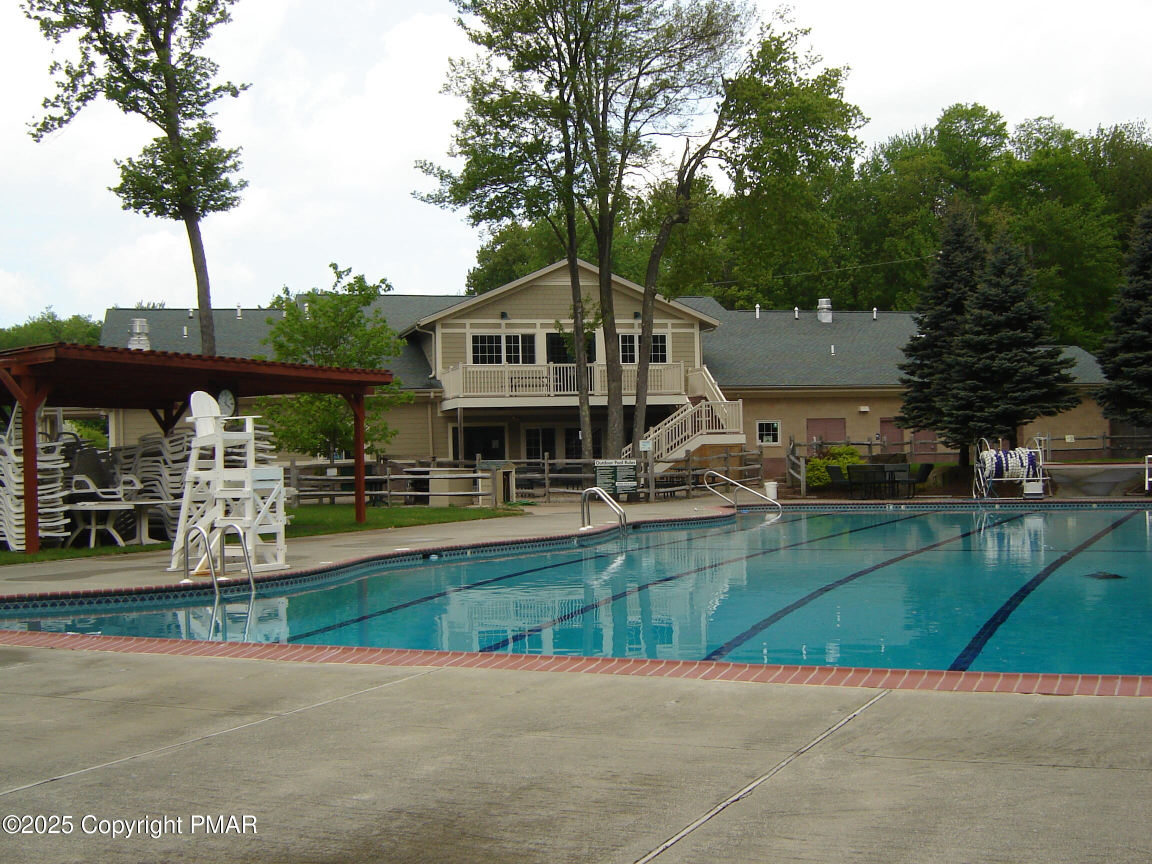 869 Sunset Drive, Gouldsboro, Pennsylvania image 4