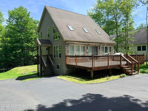 Homes For Sale - 123 Wallenpaupack Drive<br/> Greentown, PA 18426