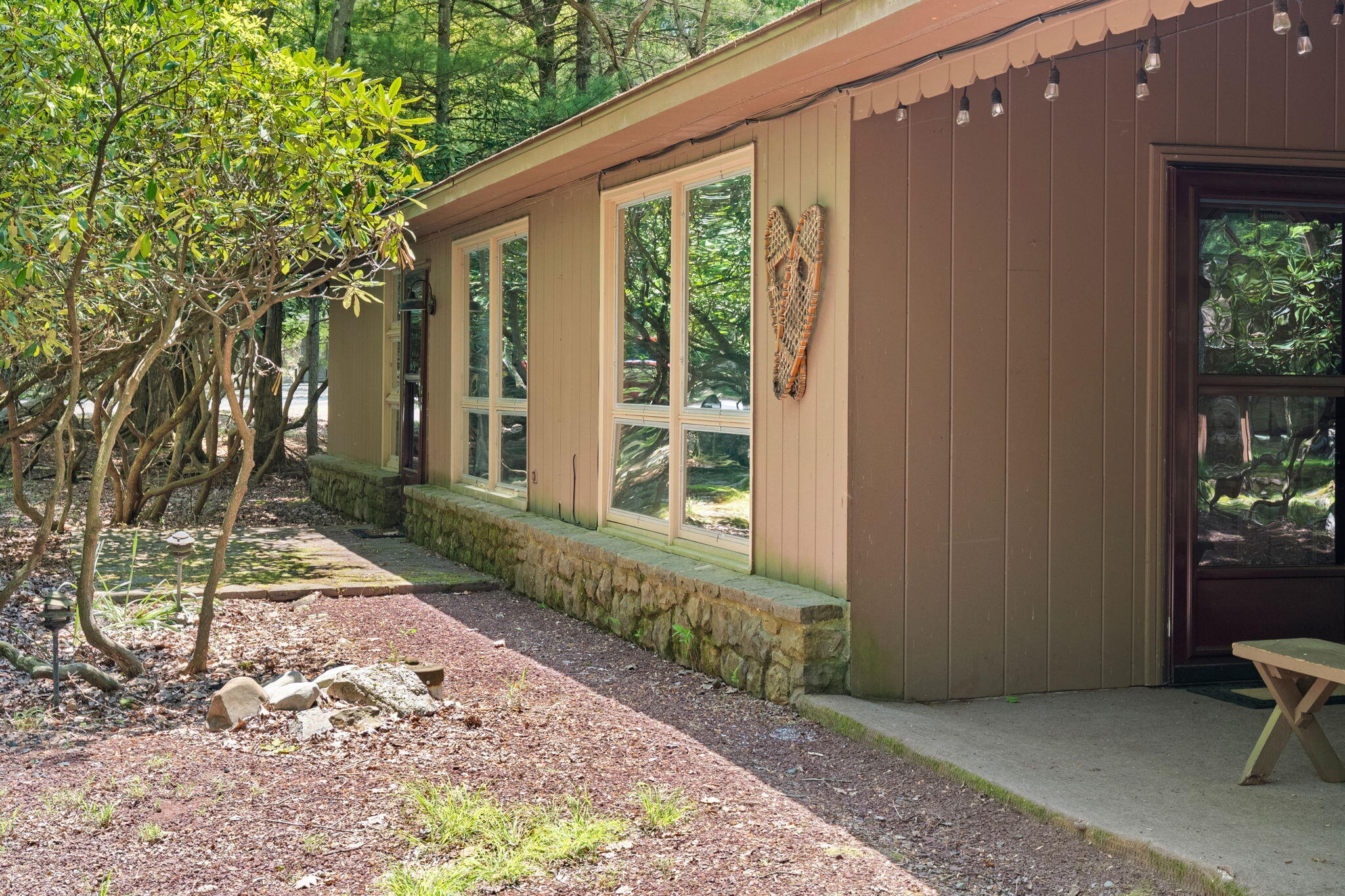 8 Big Boulder Road, Lake Harmony, Pennsylvania image 3