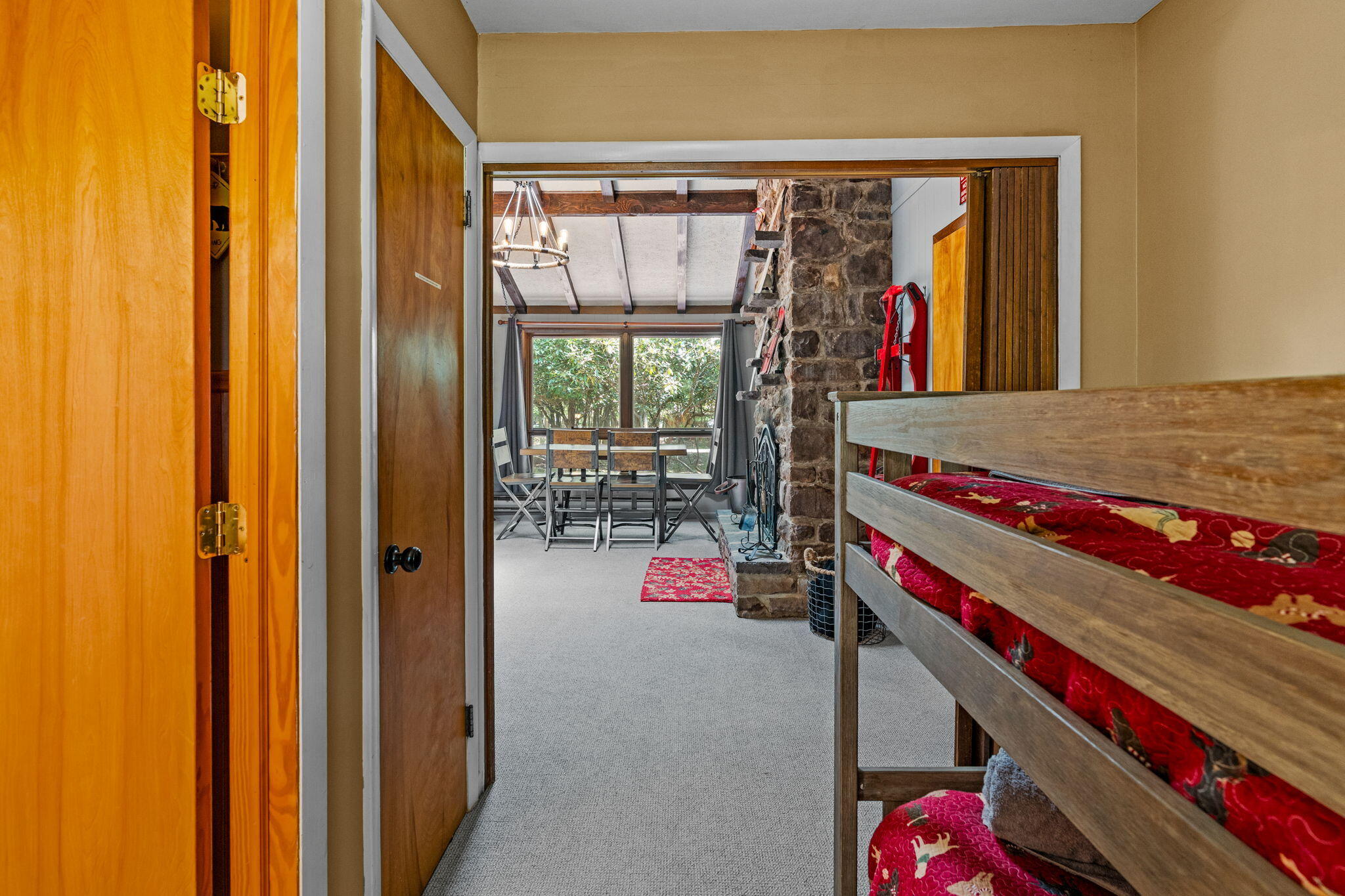 8 Big Boulder Road, Lake Harmony, Pennsylvania image 35