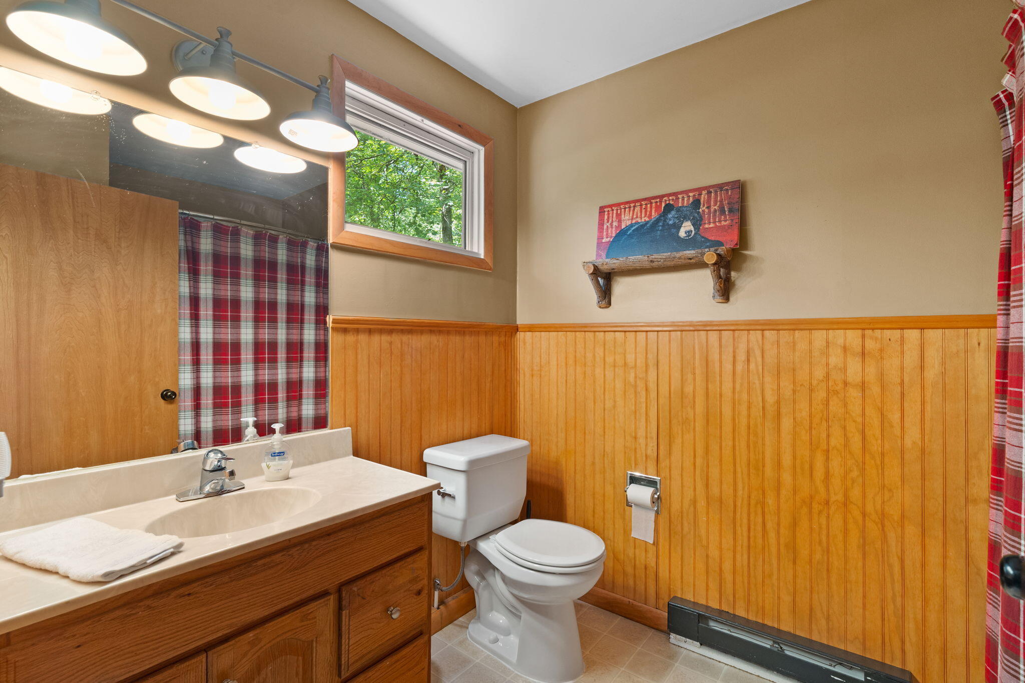 8 Big Boulder Road, Lake Harmony, Pennsylvania image 33