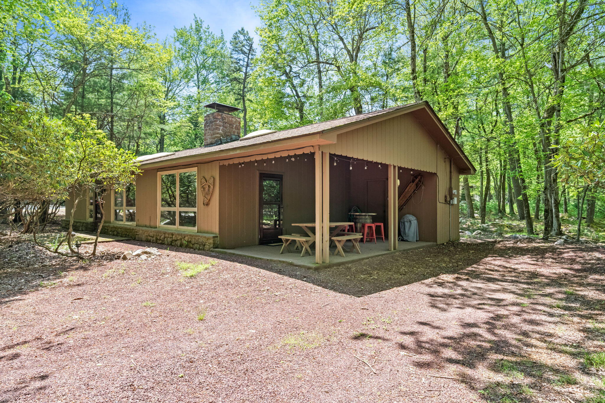 8 Big Boulder Road, Lake Harmony, Pennsylvania image 49