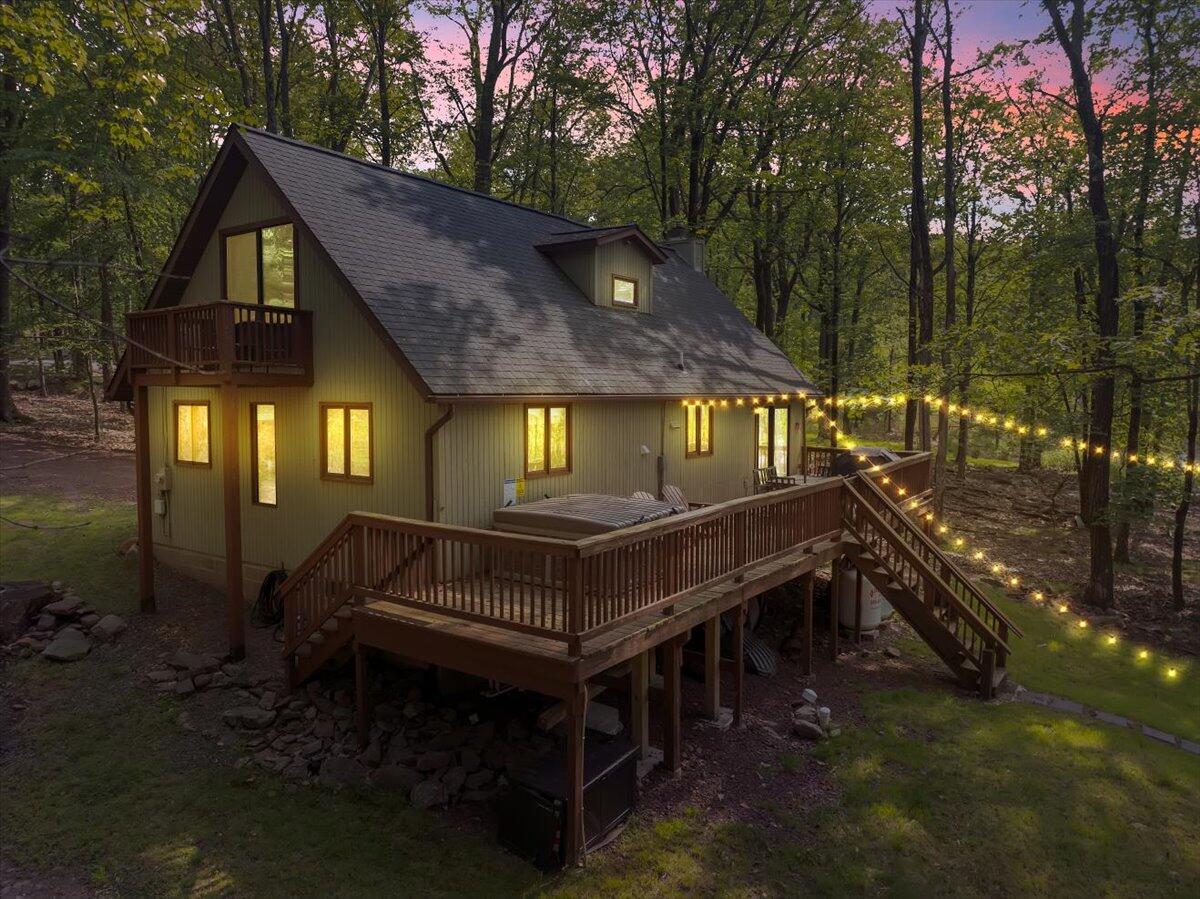 17 Pineknoll Drive