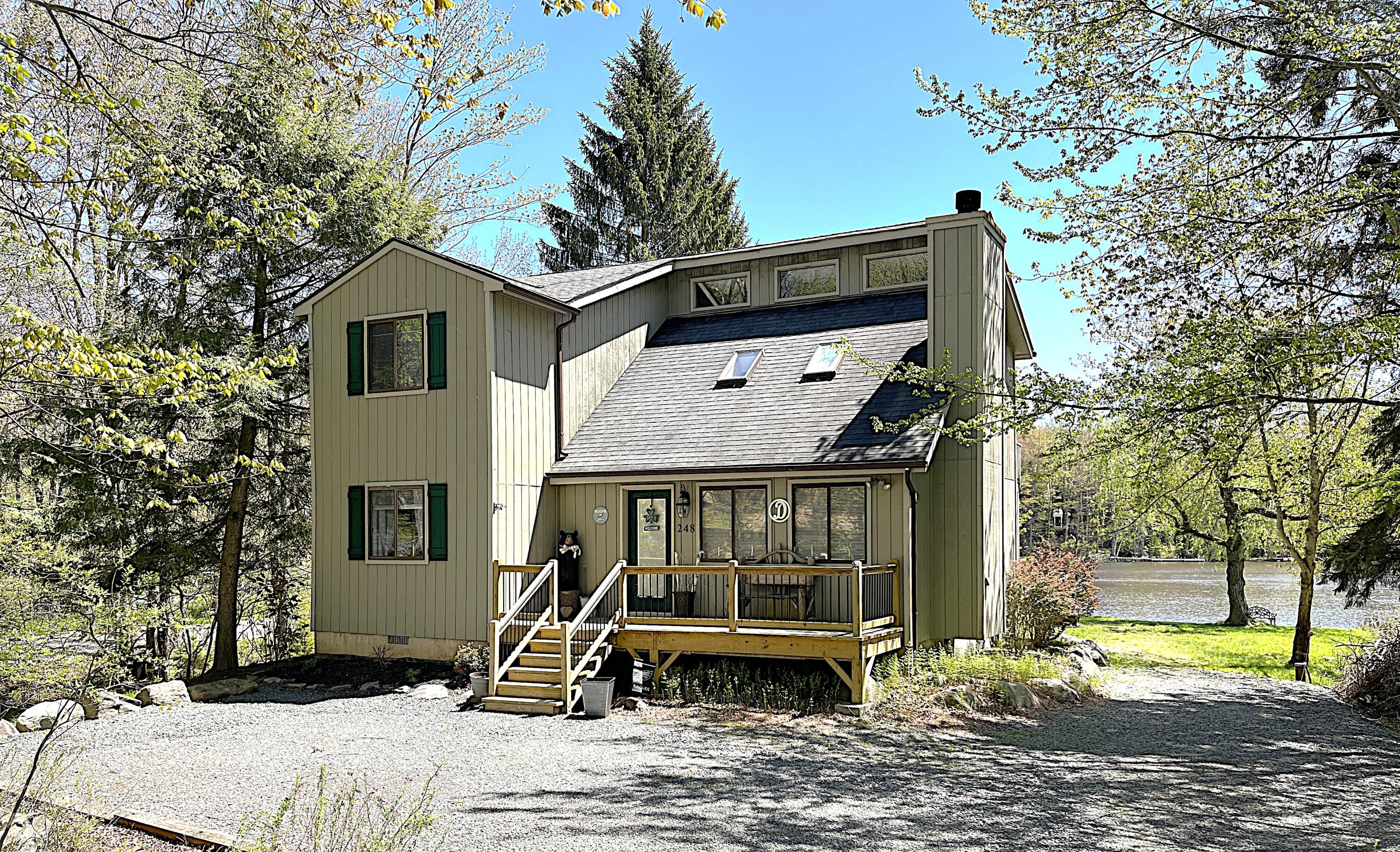 248 N Arrow Drive, Pocono Lake, Pennsylvania image 1